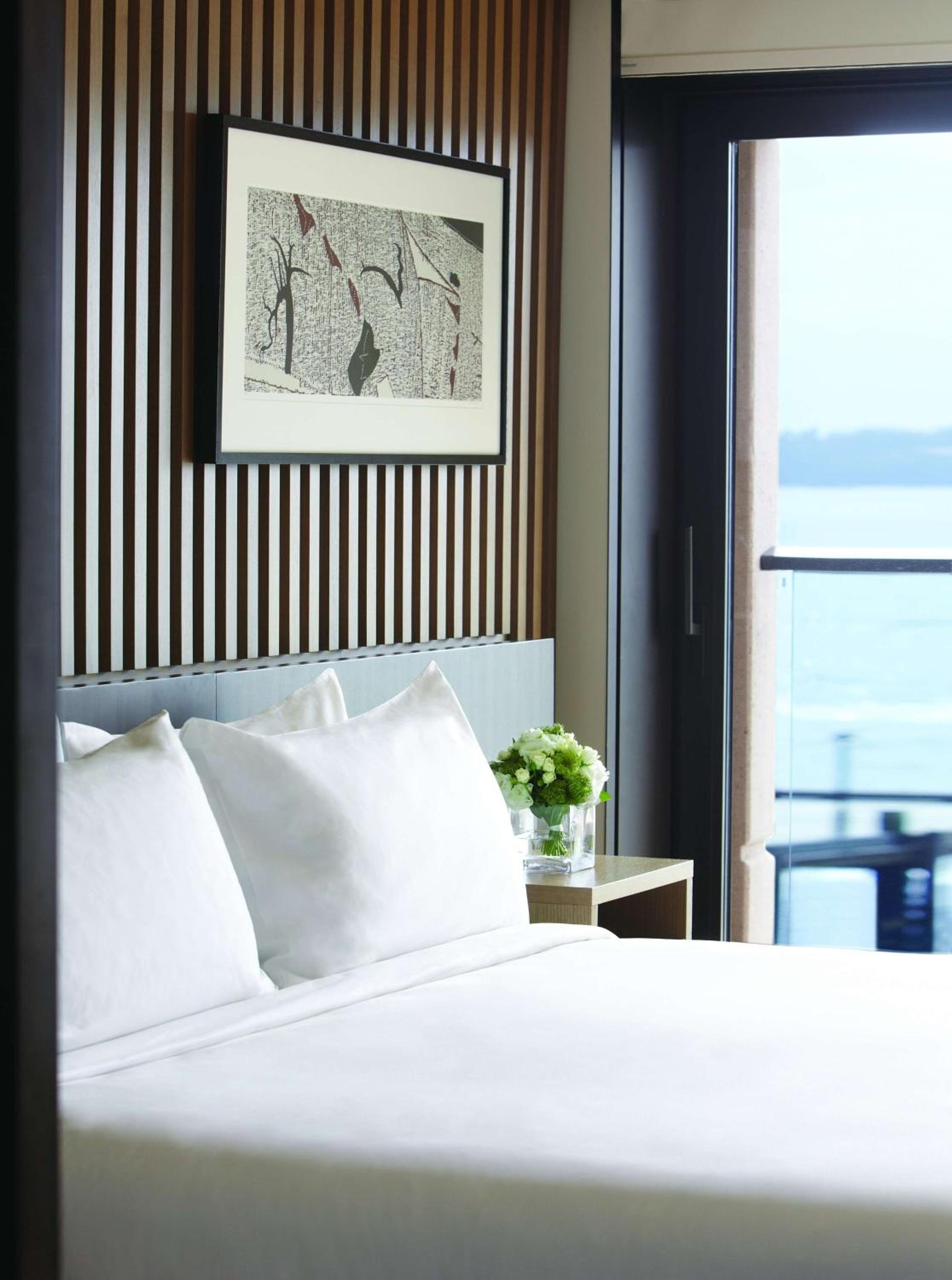 Cove Suite thumbnail 5