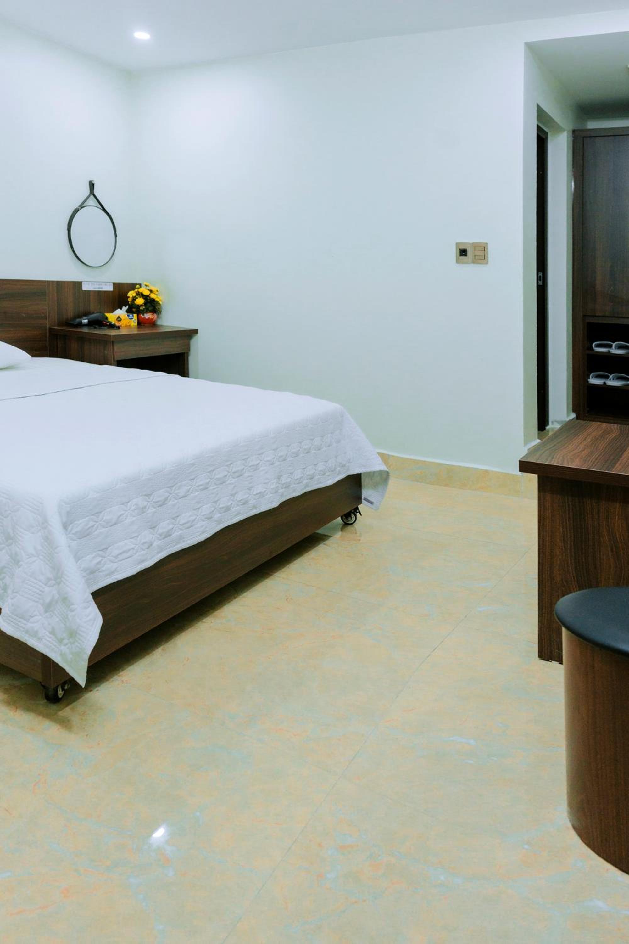 Double Room - Photo 3