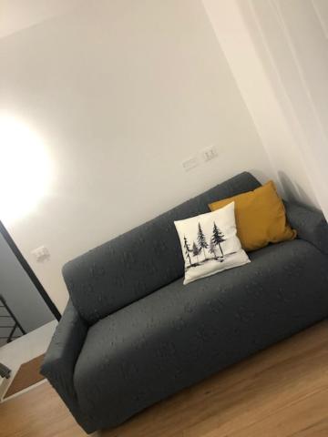 One-Bedroom Apartment photo 3