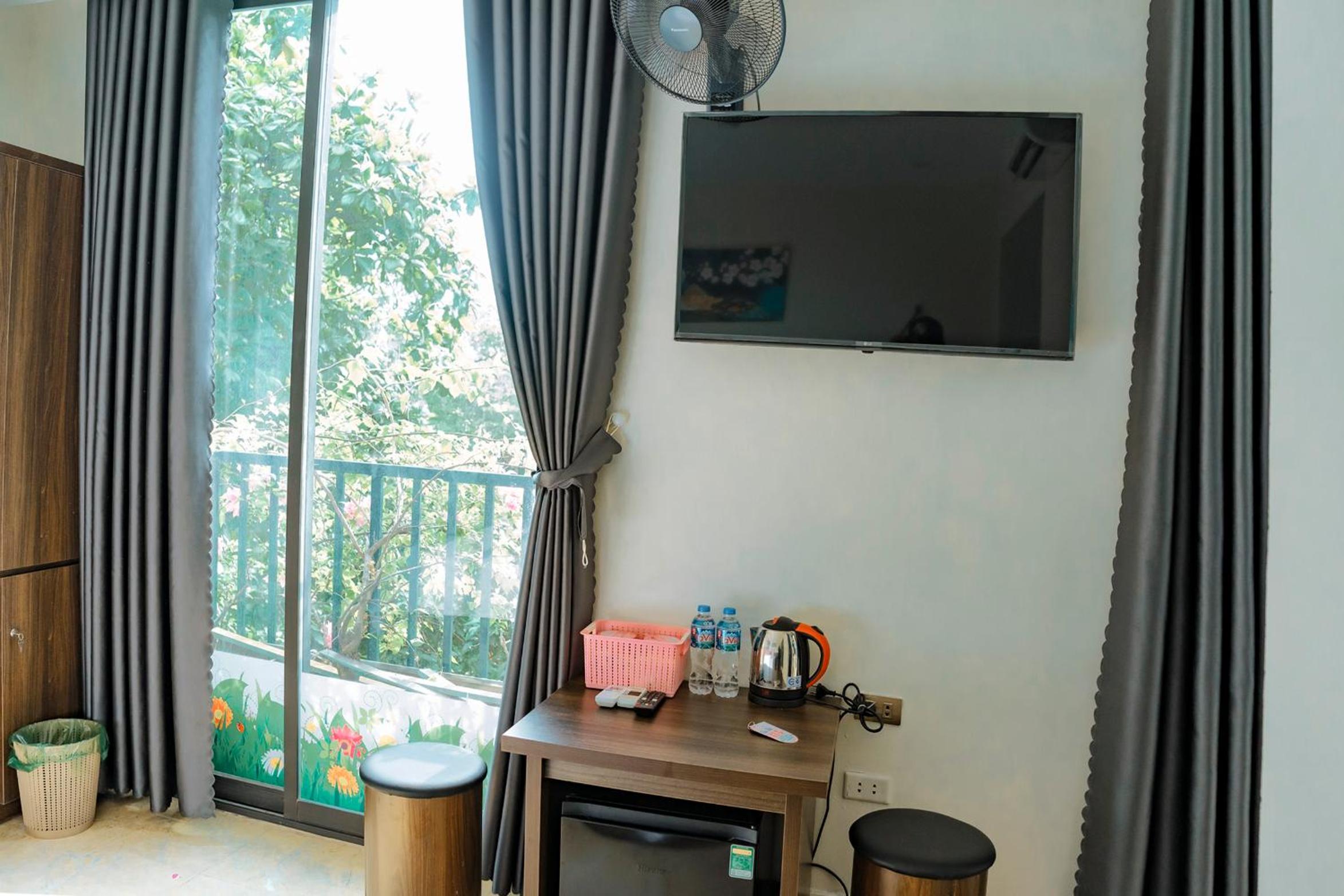 Deluxe Room (2 Adults + 1 Child) - Photo 5