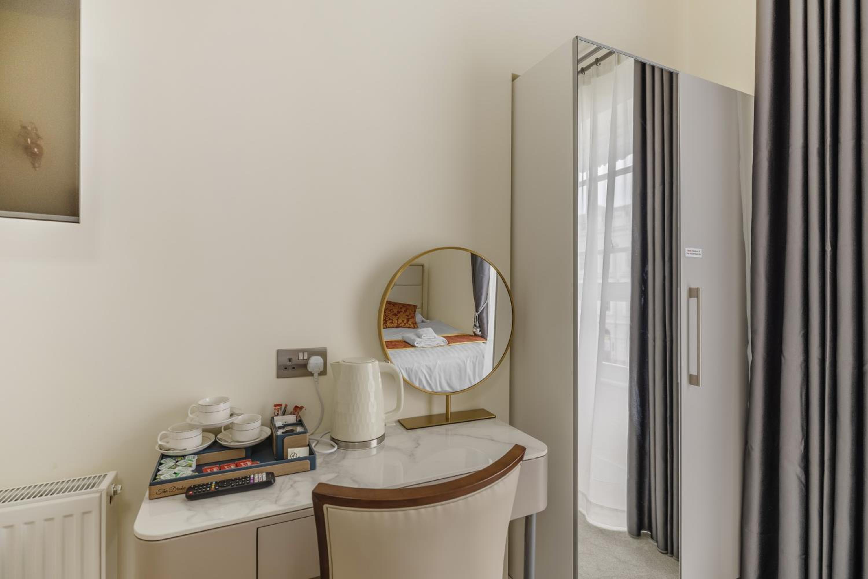 Deluxe Triple Room - Photo 8