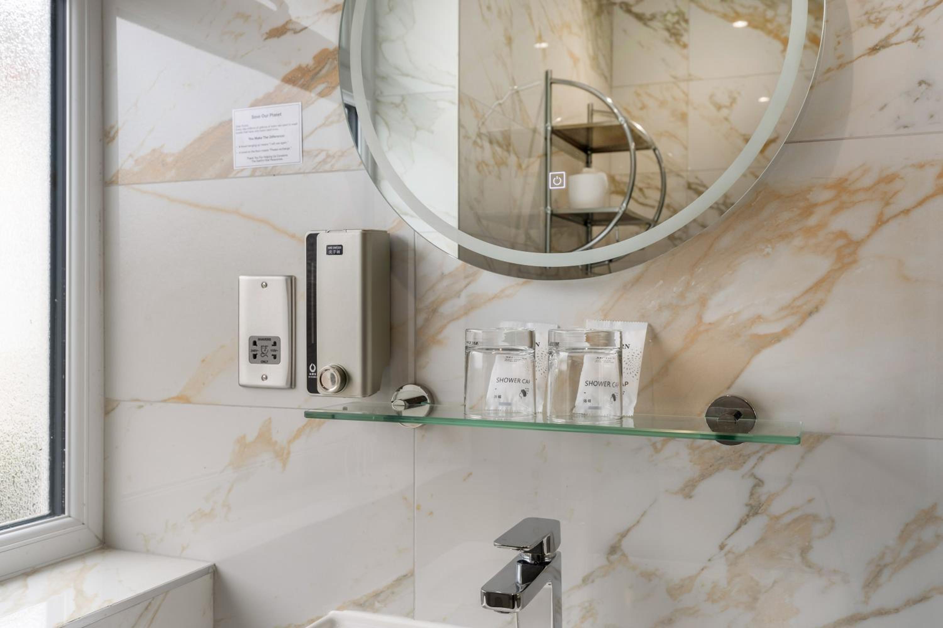 Deluxe Double Room - Photo 3