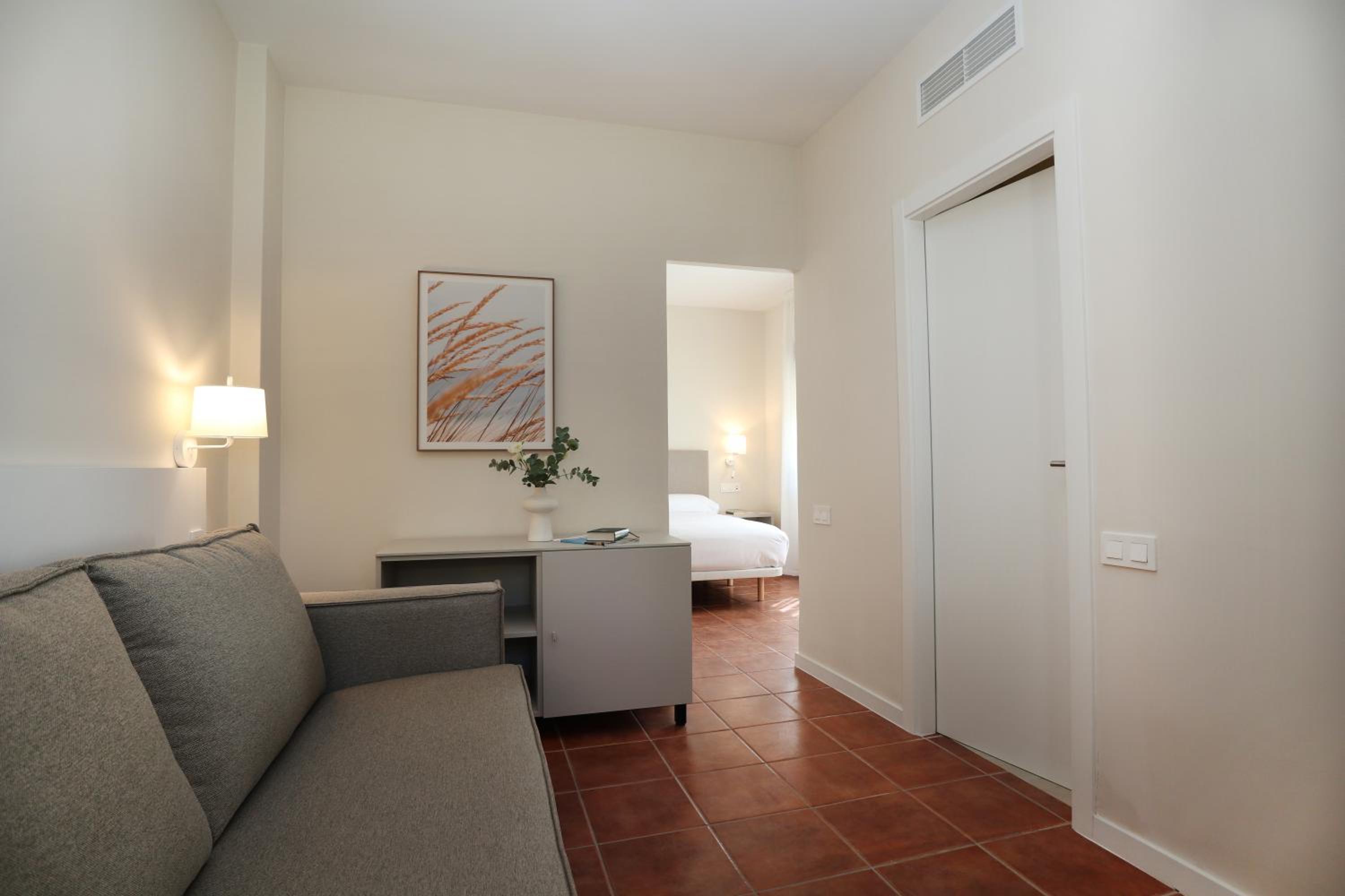 Standard Twin Room with Balcony (1 Adult + 1 Child)