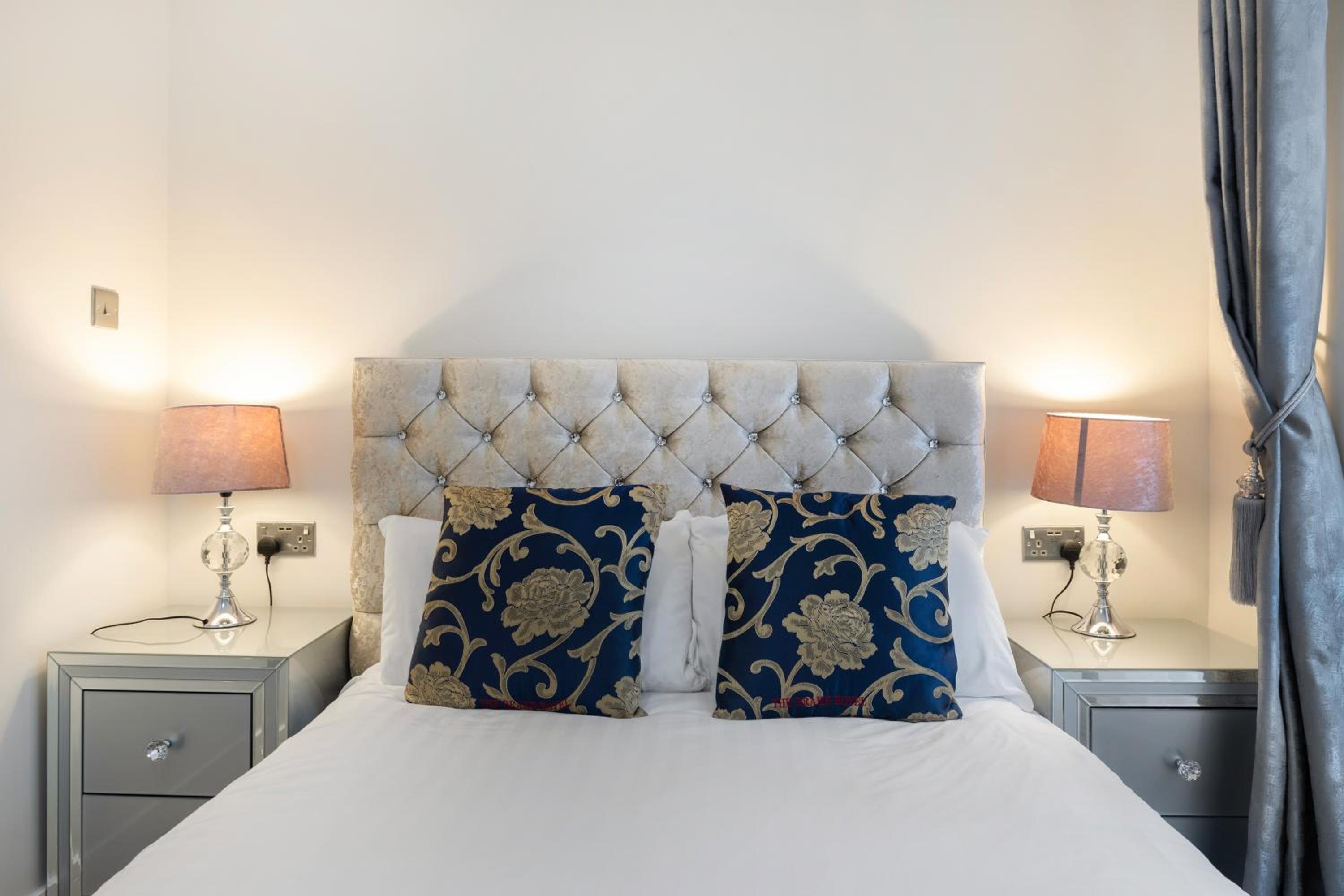 Deluxe Double Room - Photo 15