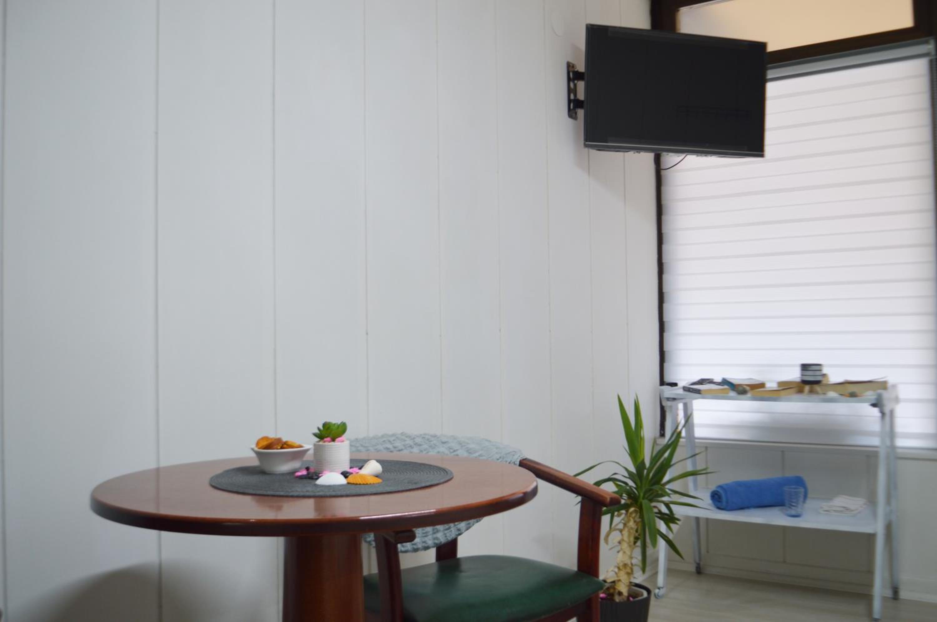 Two-Bedroom Apartment photo 2