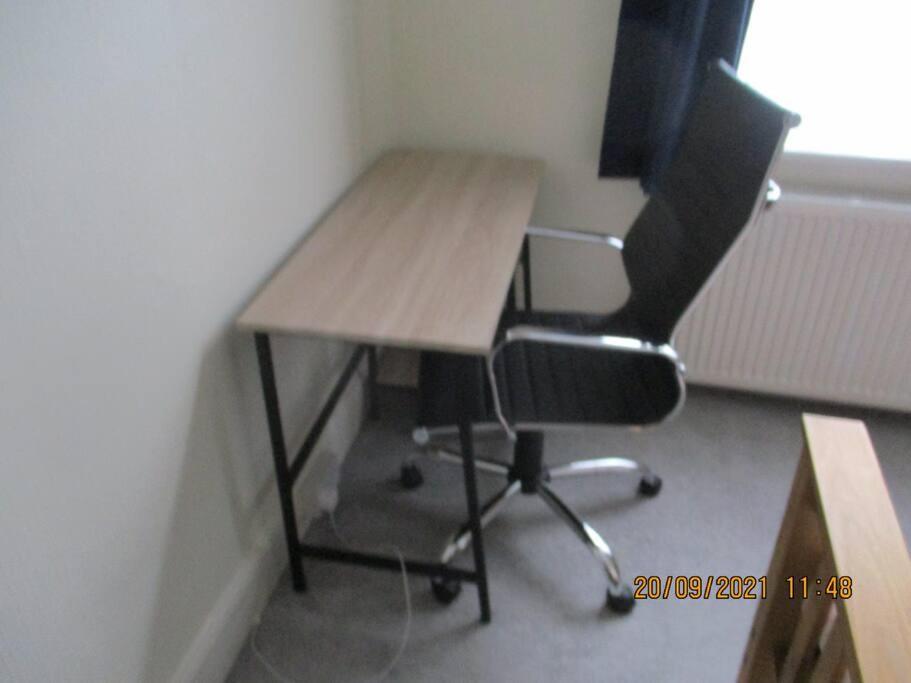 One-Bedroom House photo 2
