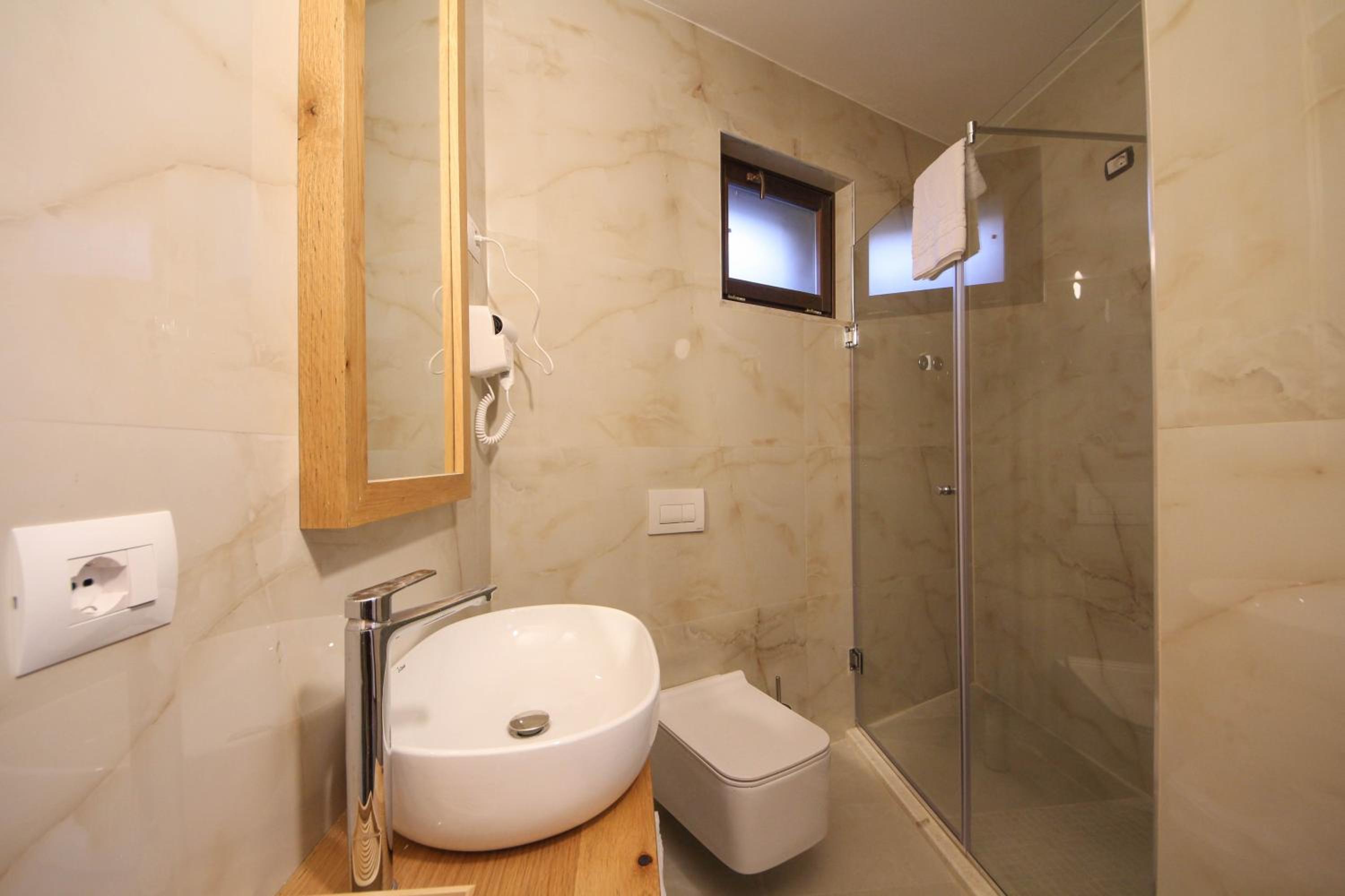 Double or Twin Room with Garden View photo 3