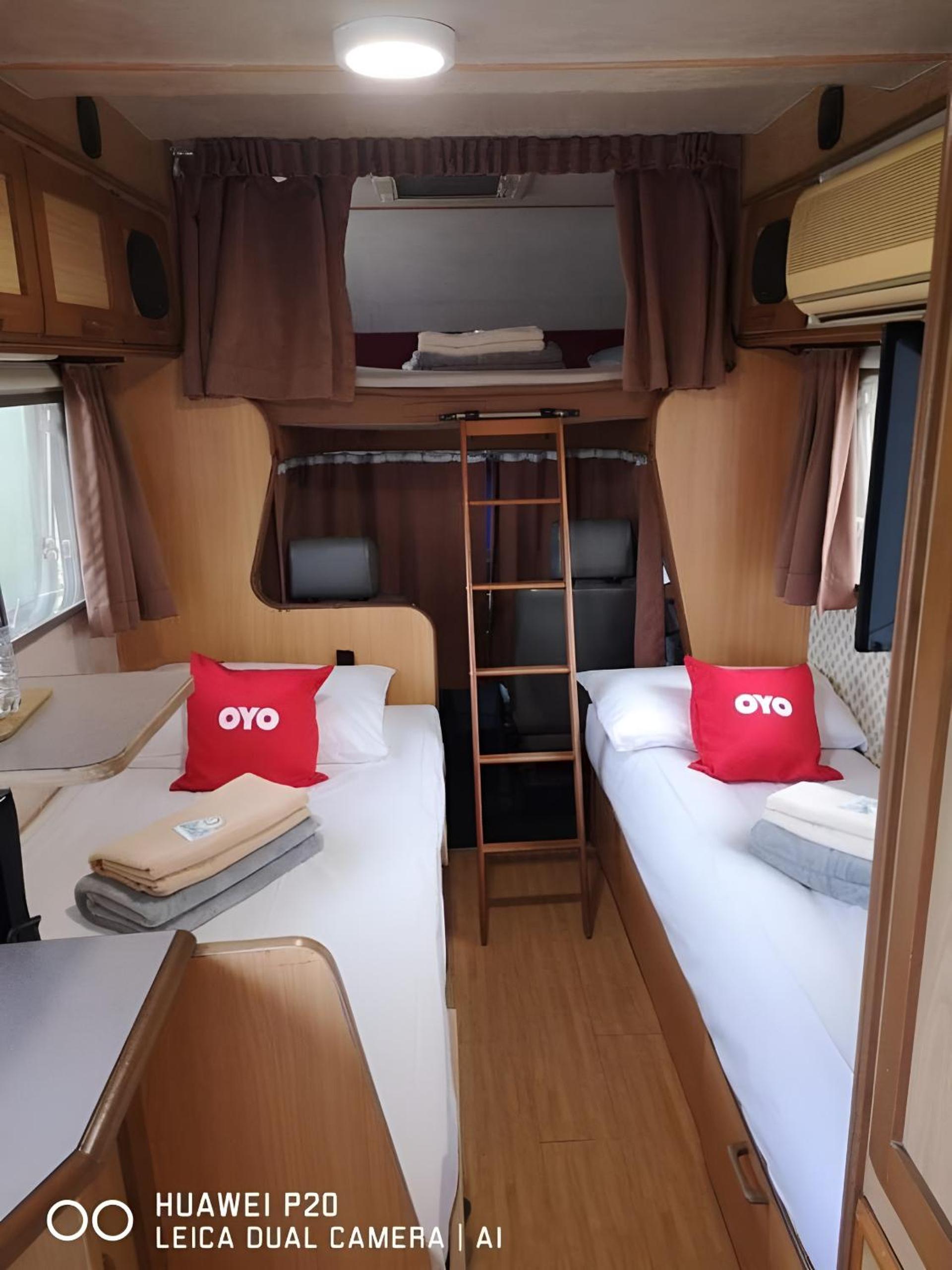 Caravan photo 2