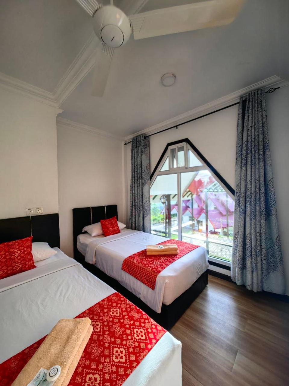 Standard Twin Room - Photo 1