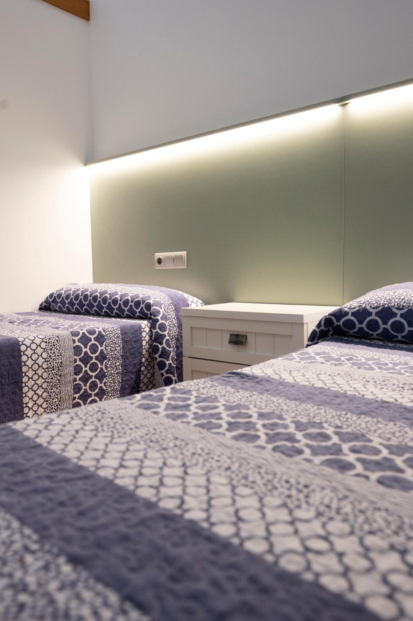 Twin Room - Photo 1
