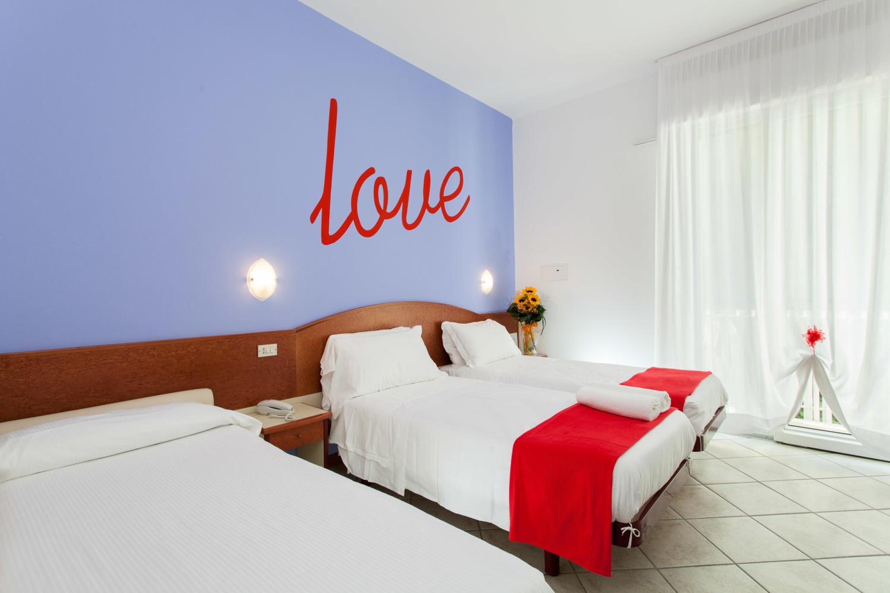 Triple Room - Photo 6