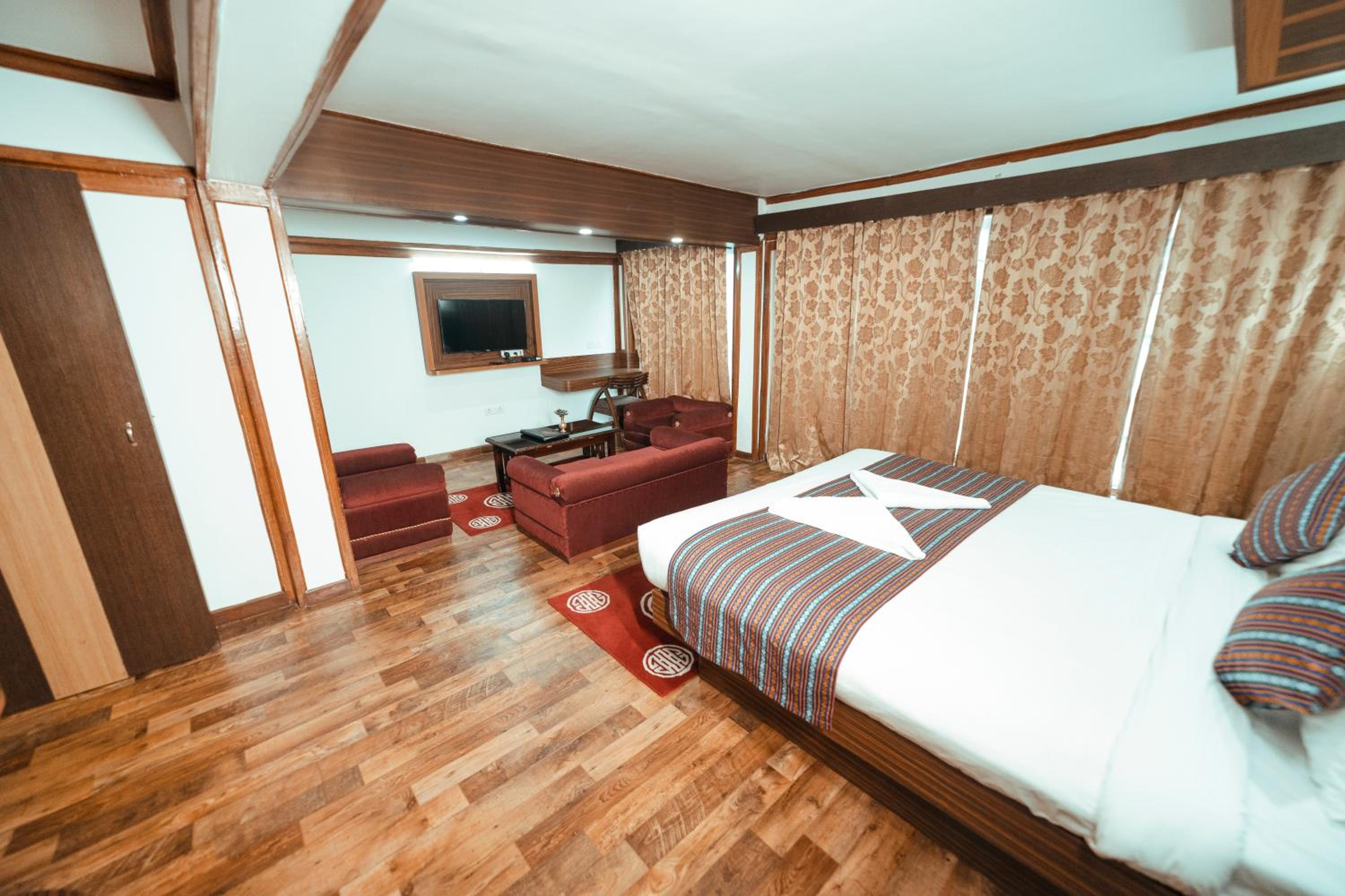 Suite with Mountain View photo 2