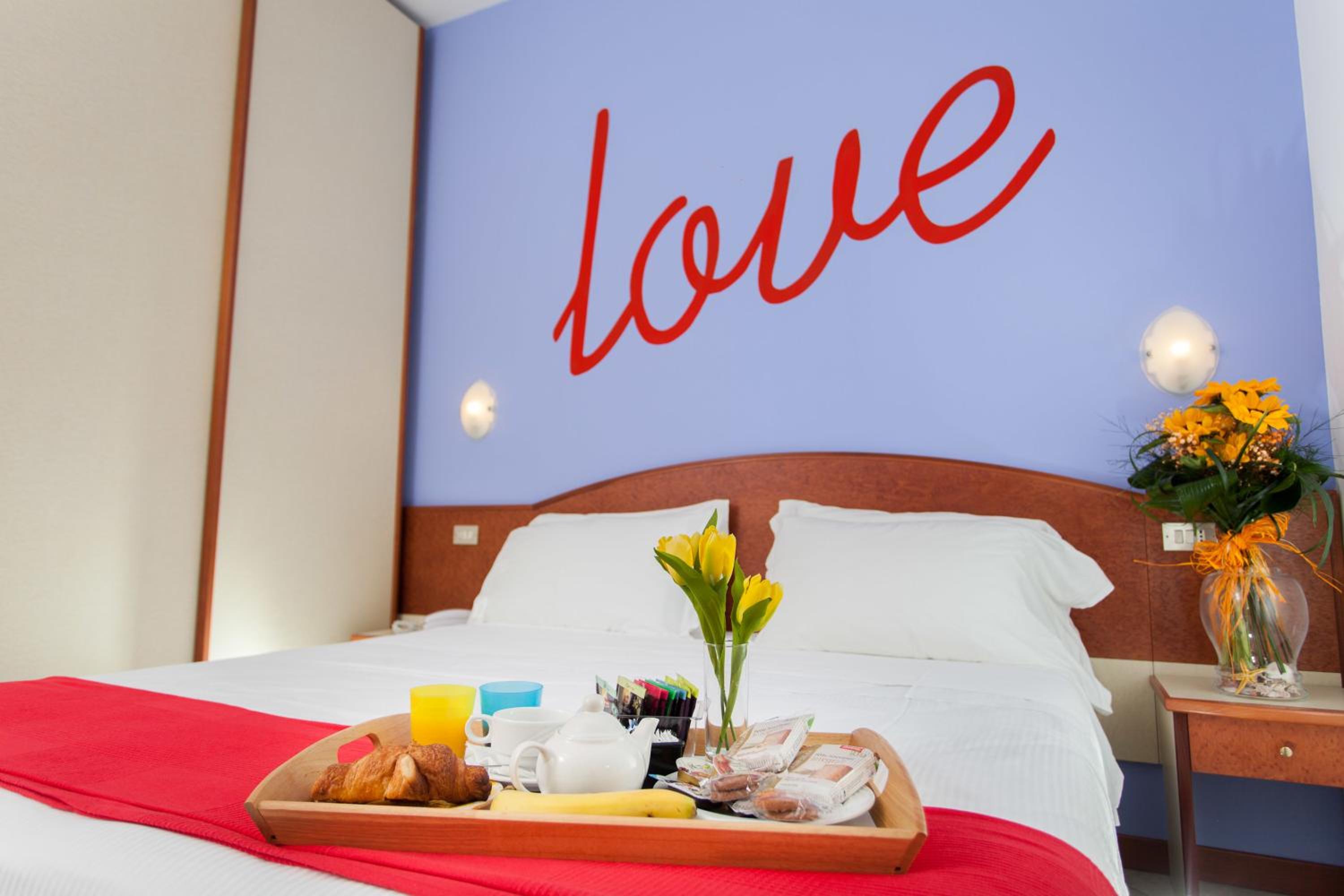 Double or Twin Room - Photo 1