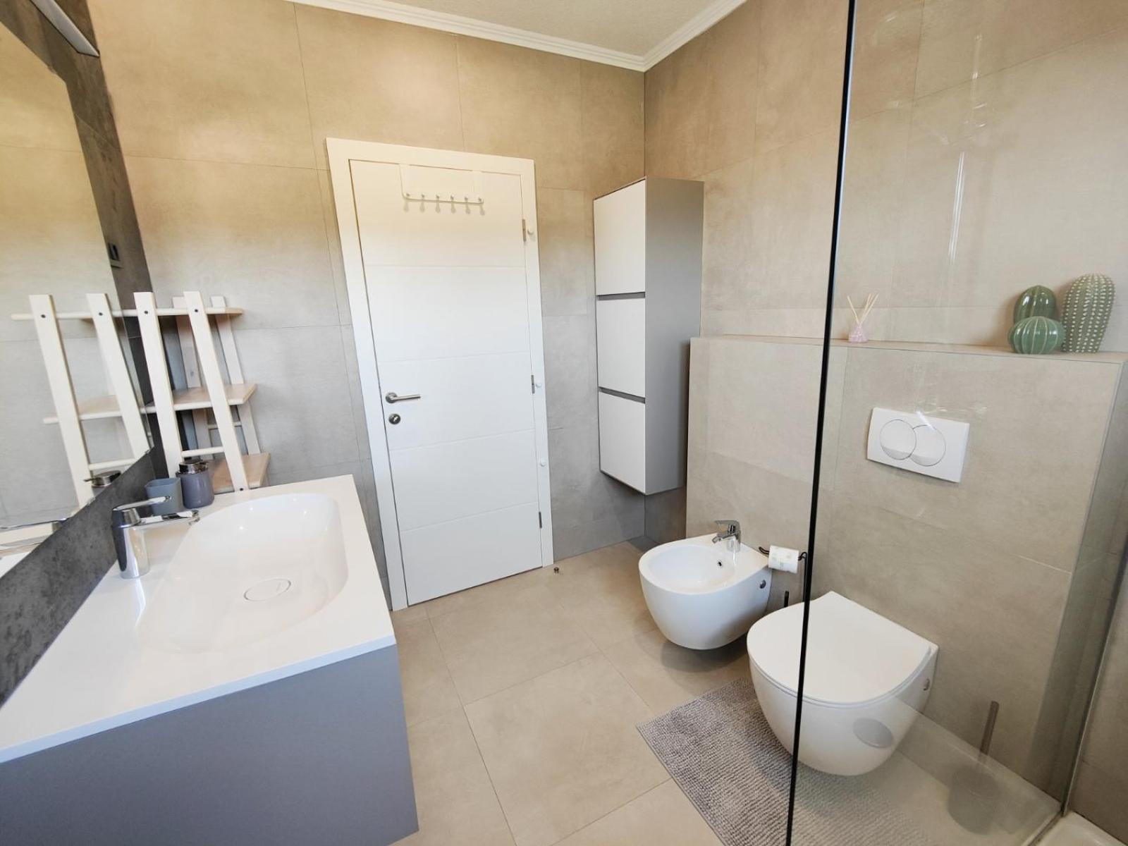 Three-Bedroom Villa photo 3