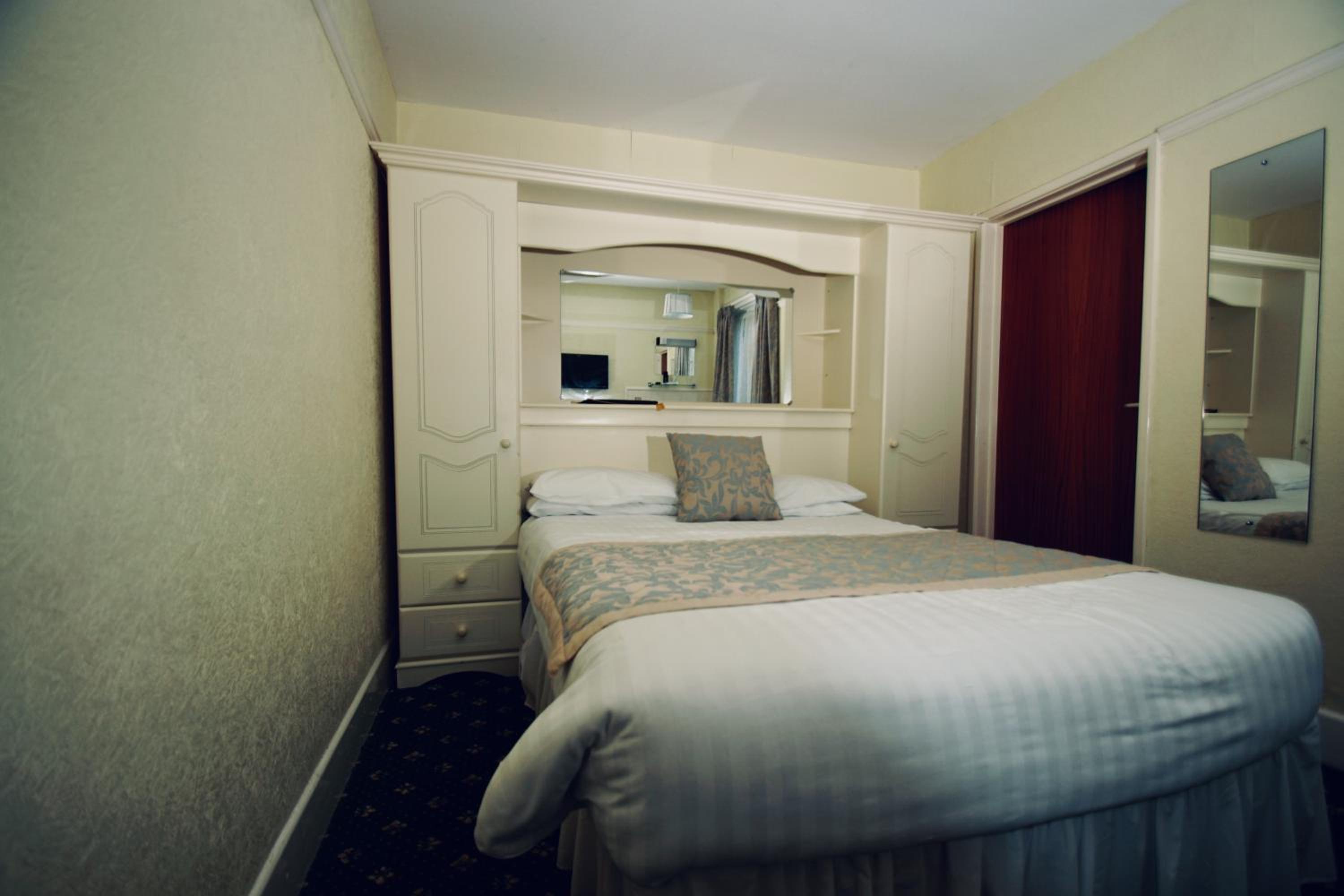 Single Room - Top Floor