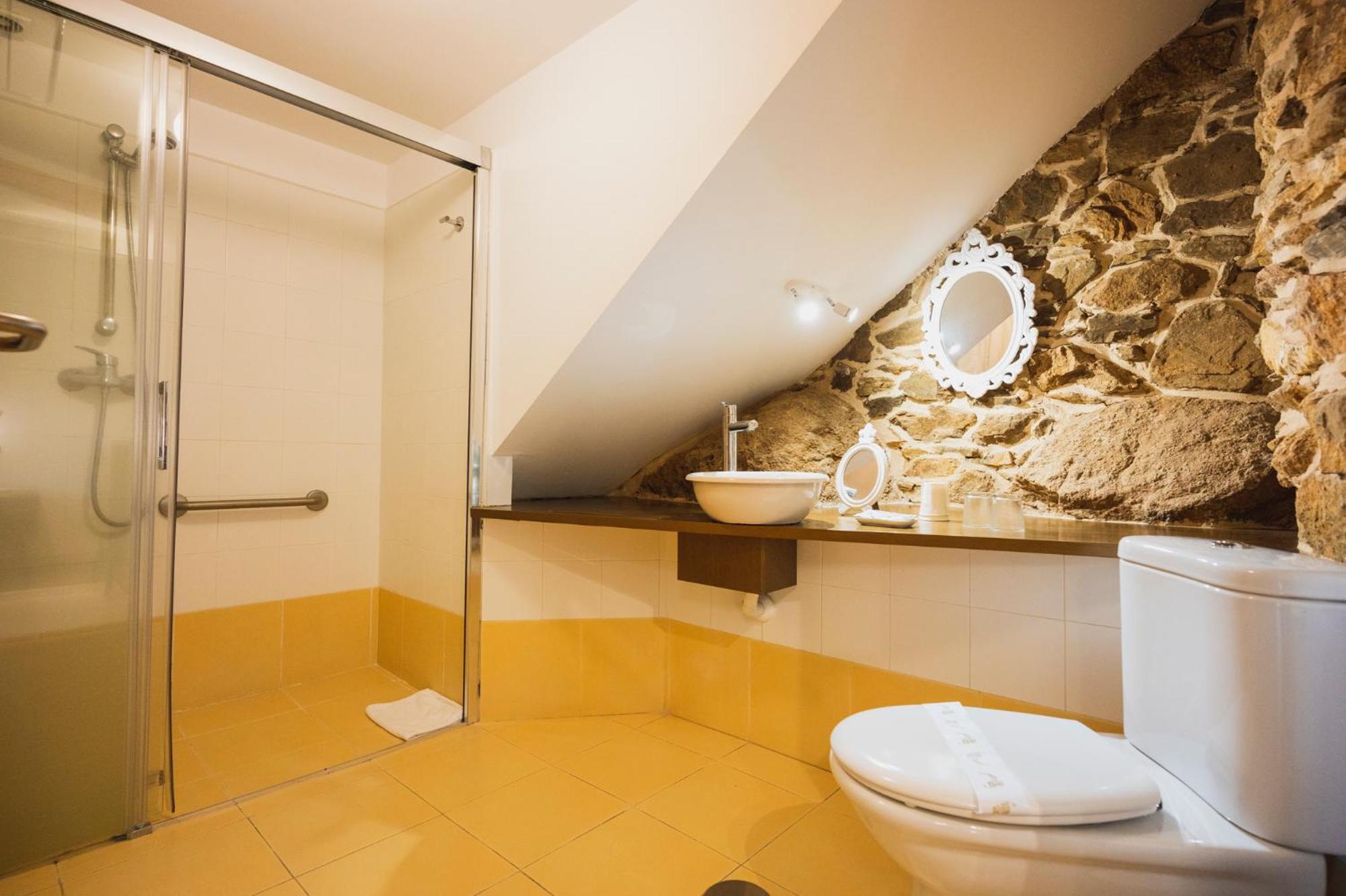  Double Room - Photo 11