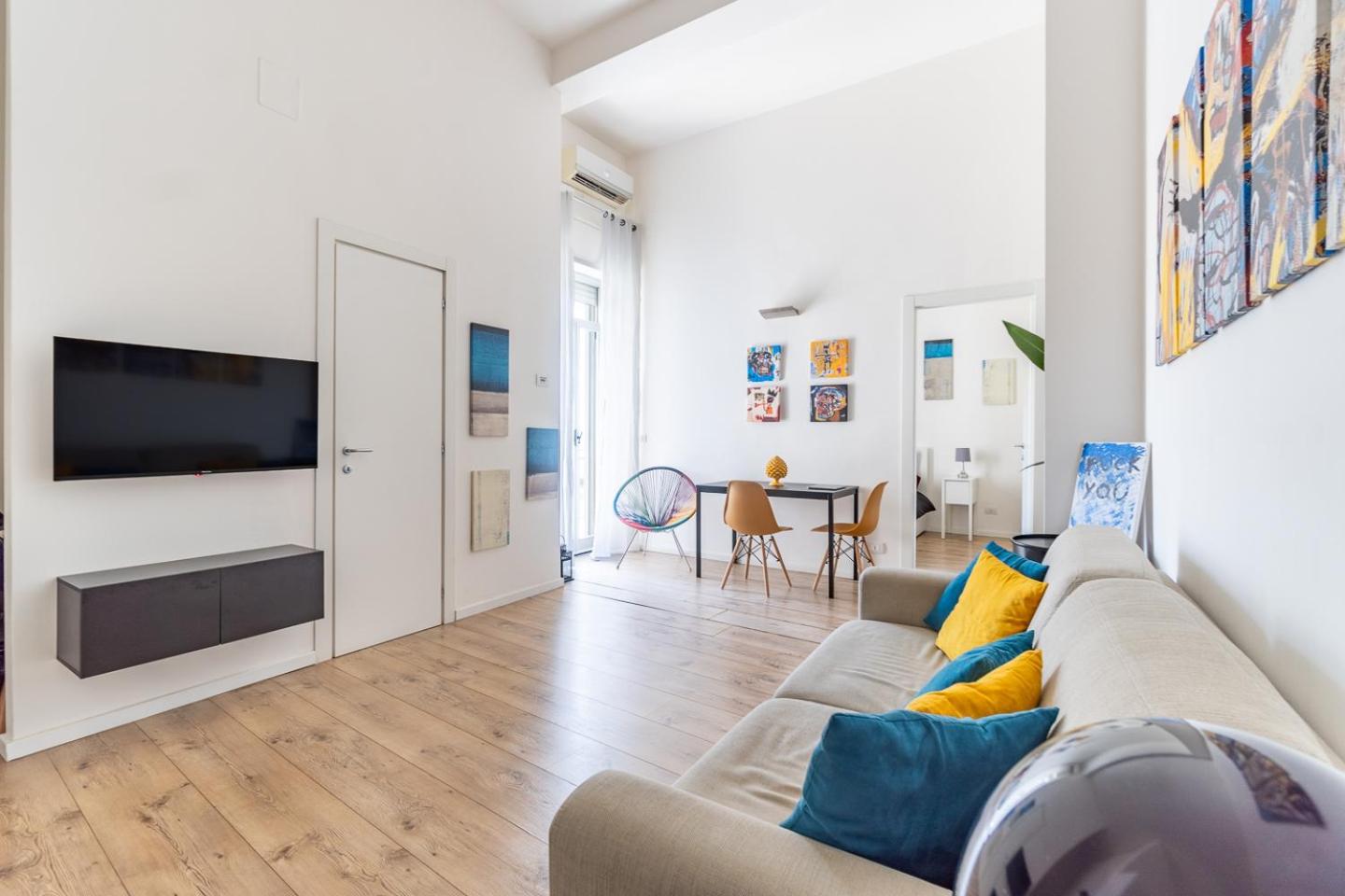 One-Bedroom Apartment with Balcony