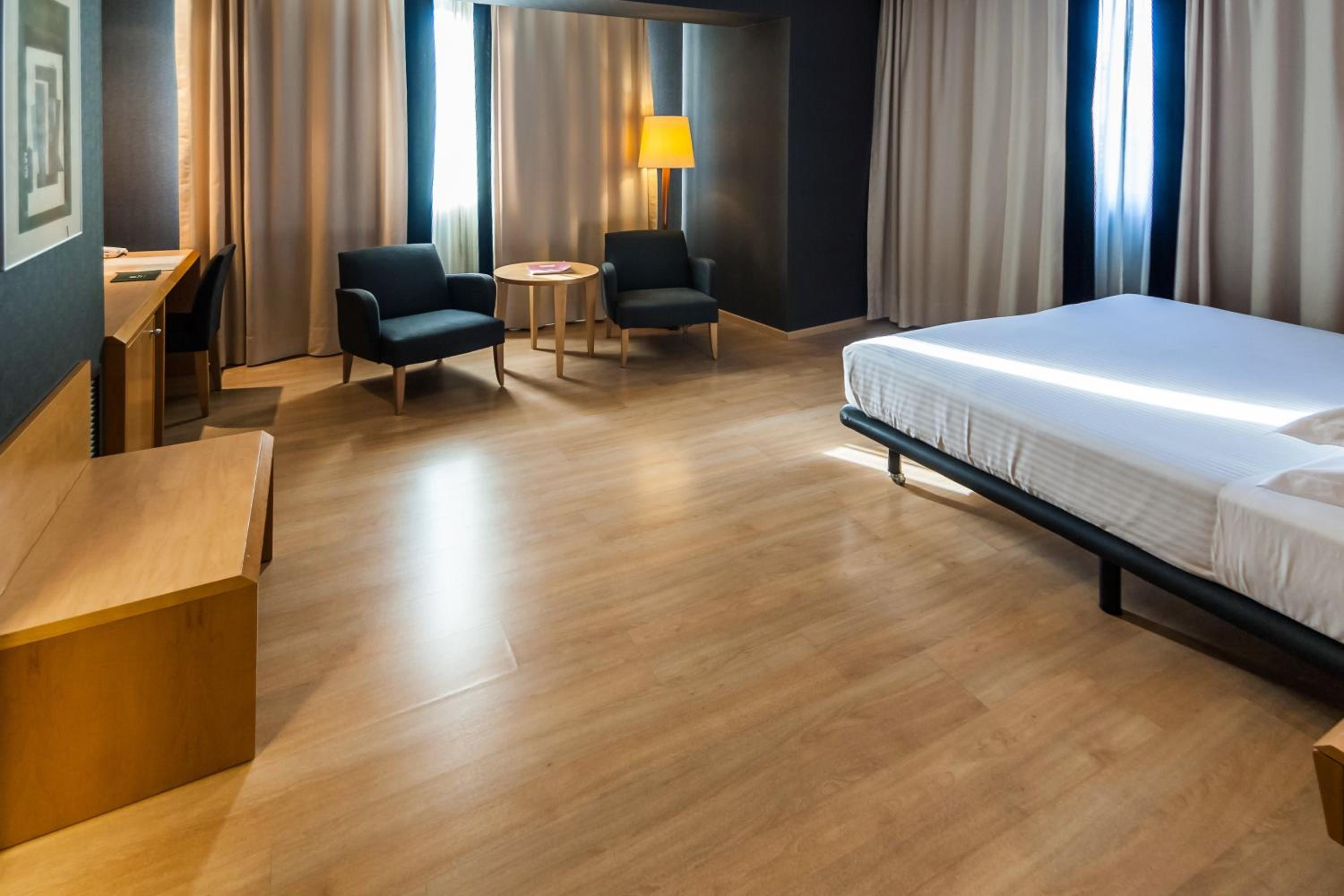 Superior Double or Twin Room photo 2