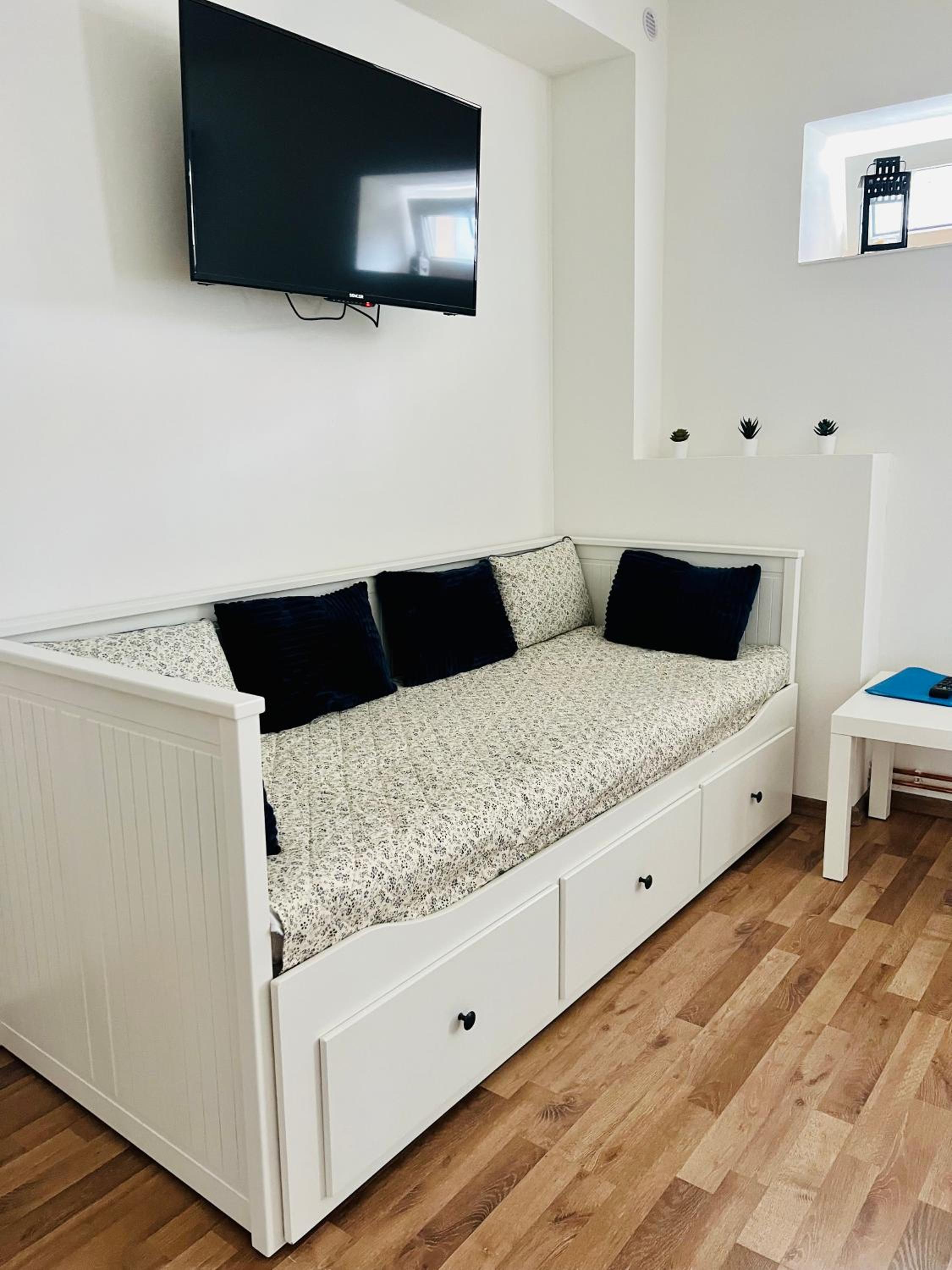 Double or Twin Room with Extra Bed photo 1