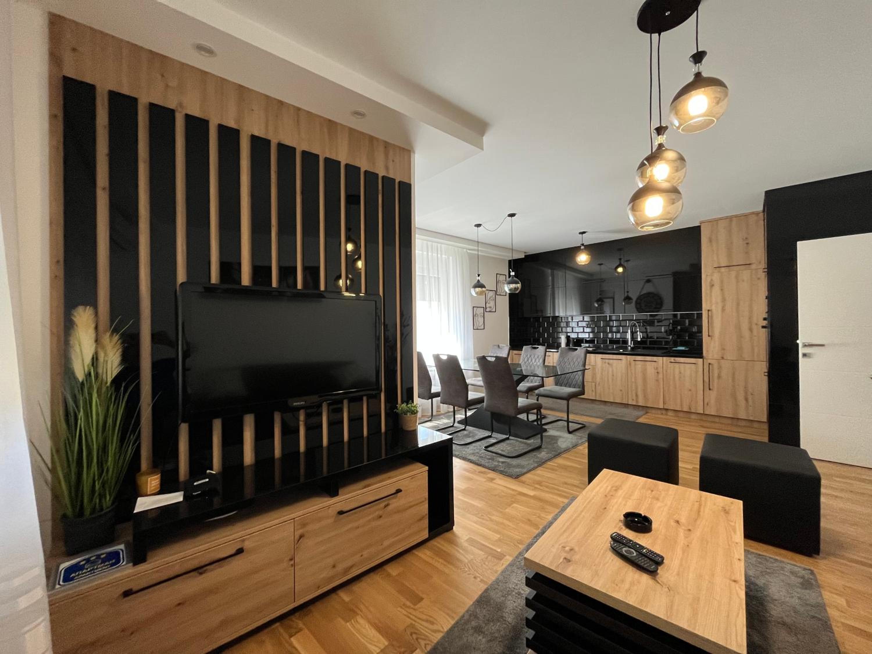 One-Bedroom Apartment with Balcony and City View photo 1