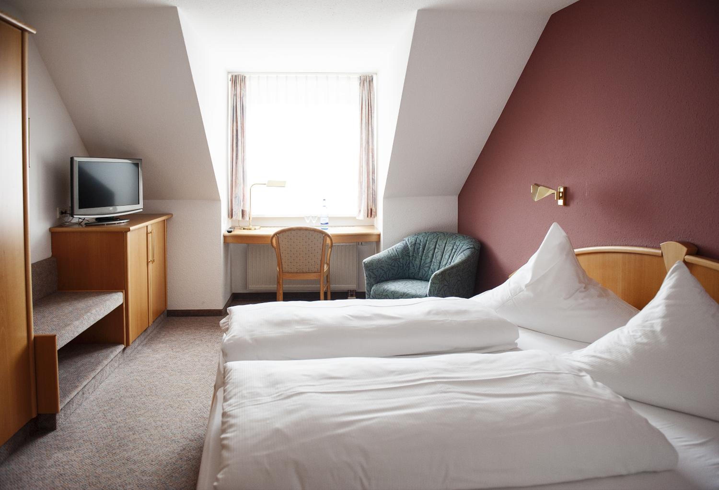 Double Room - Photo 2