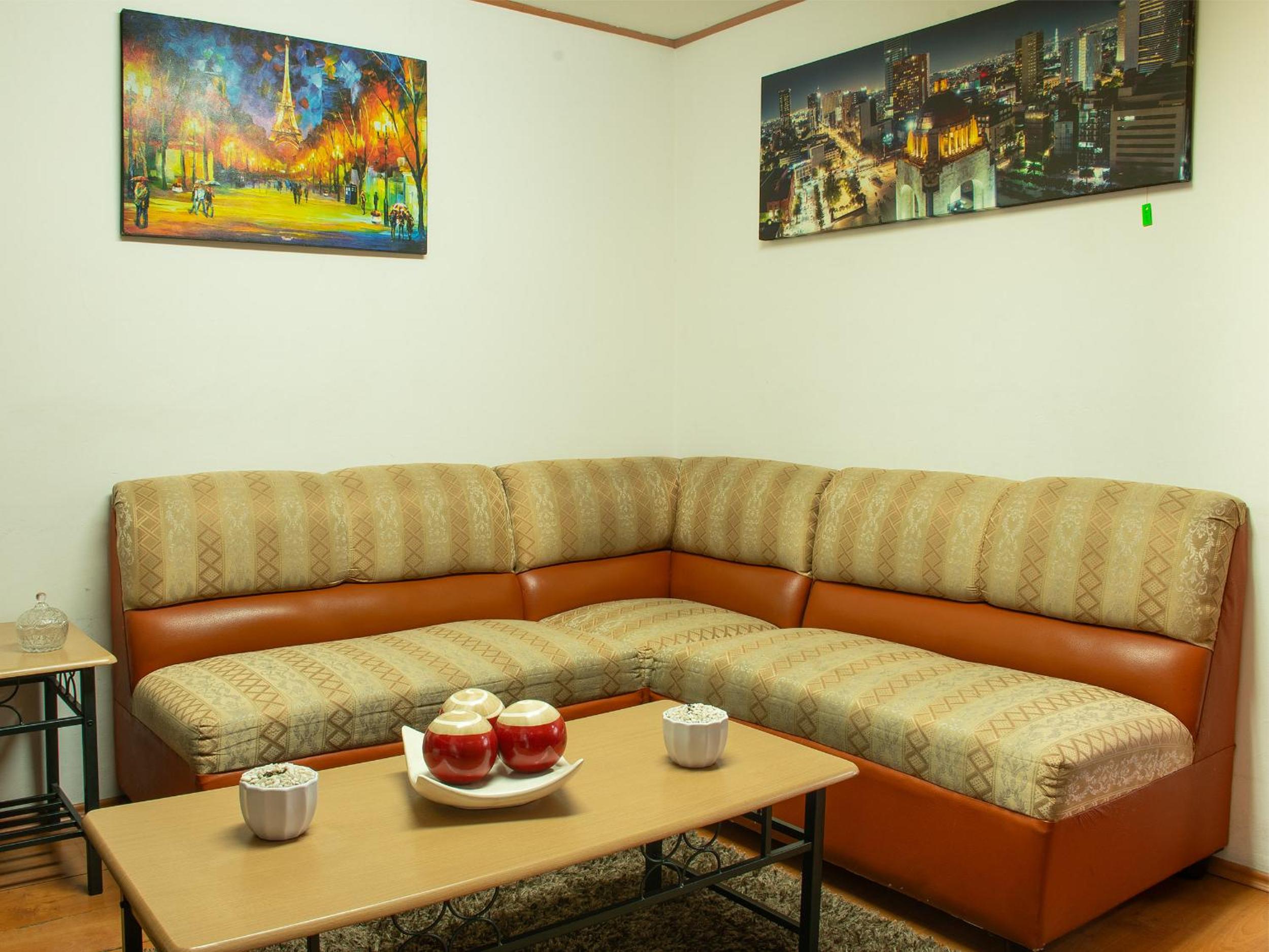 Superior Queen Room with Two Queen Beds - Photo 16