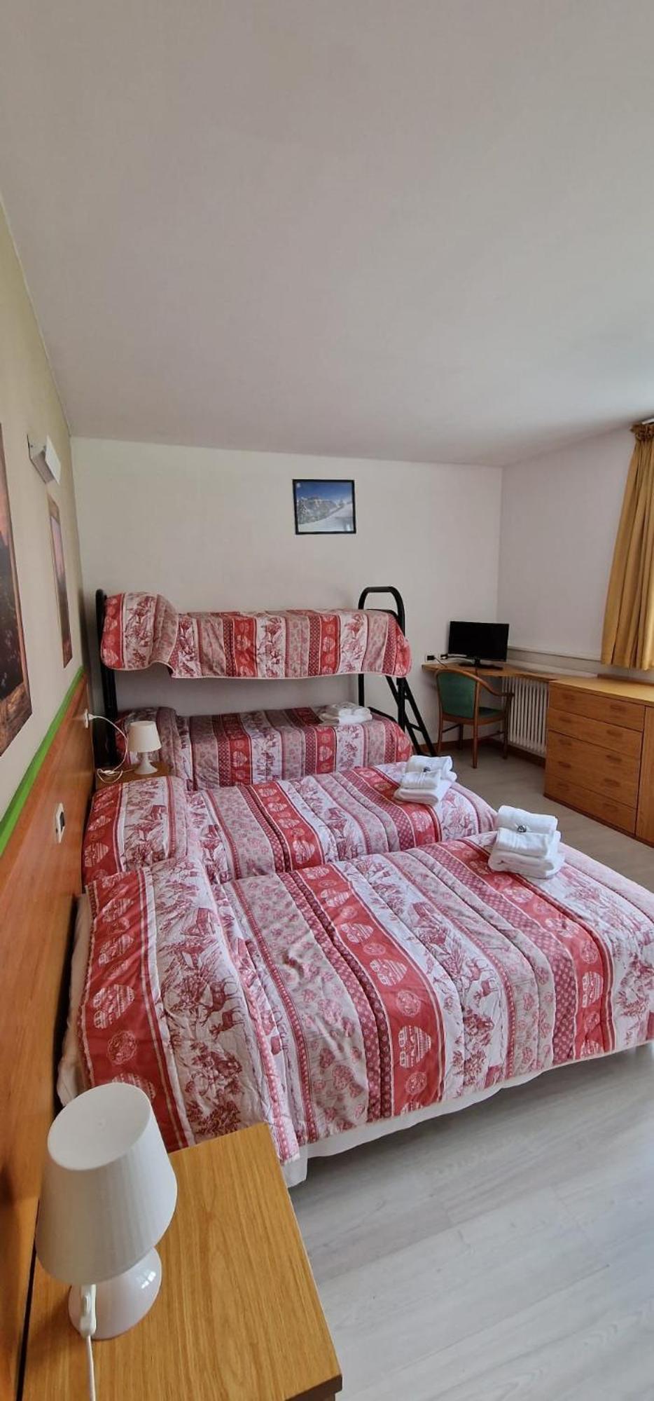 Quadruple Room - Photo 10