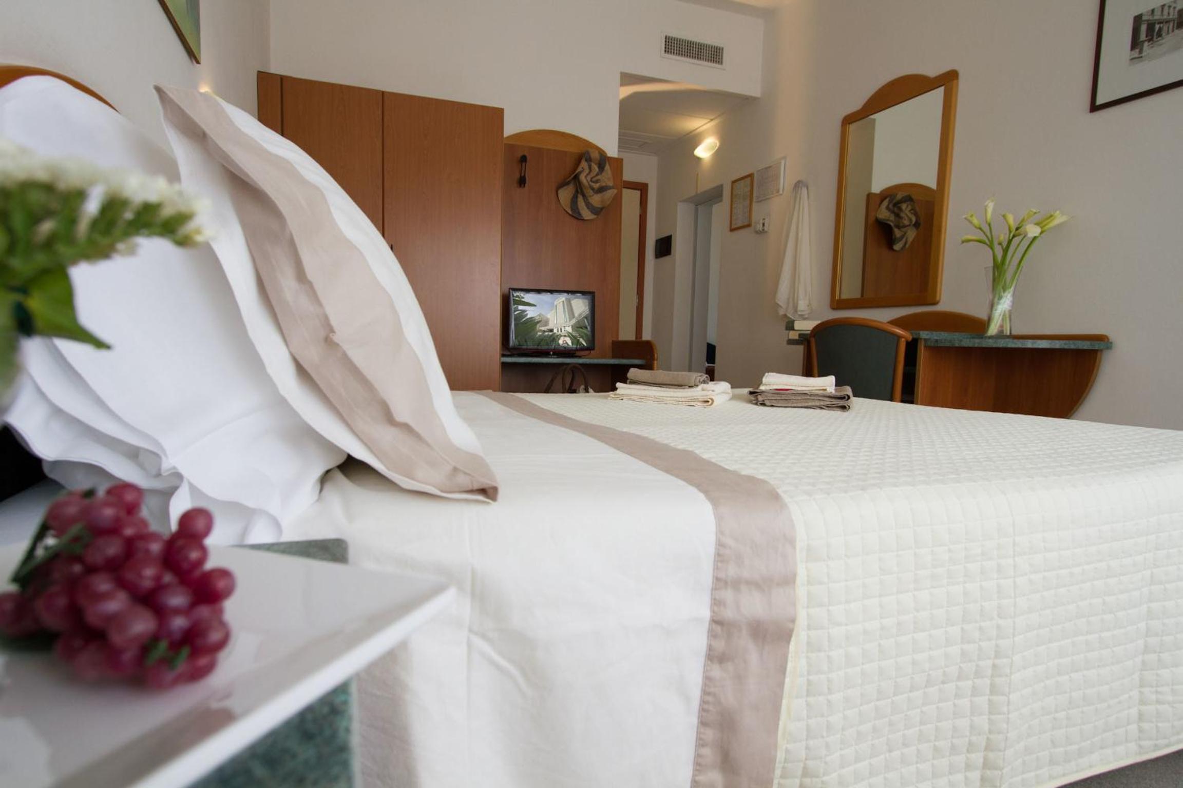 Junior Suite (4 Adults) photo 3