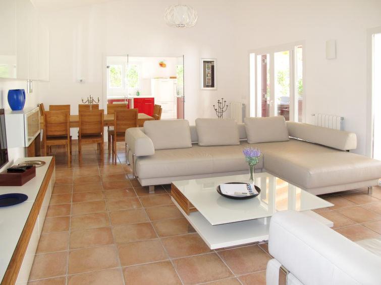 Villa de Tres Habitaciones
