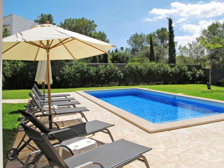 Three-Bedroom Villa photo 2