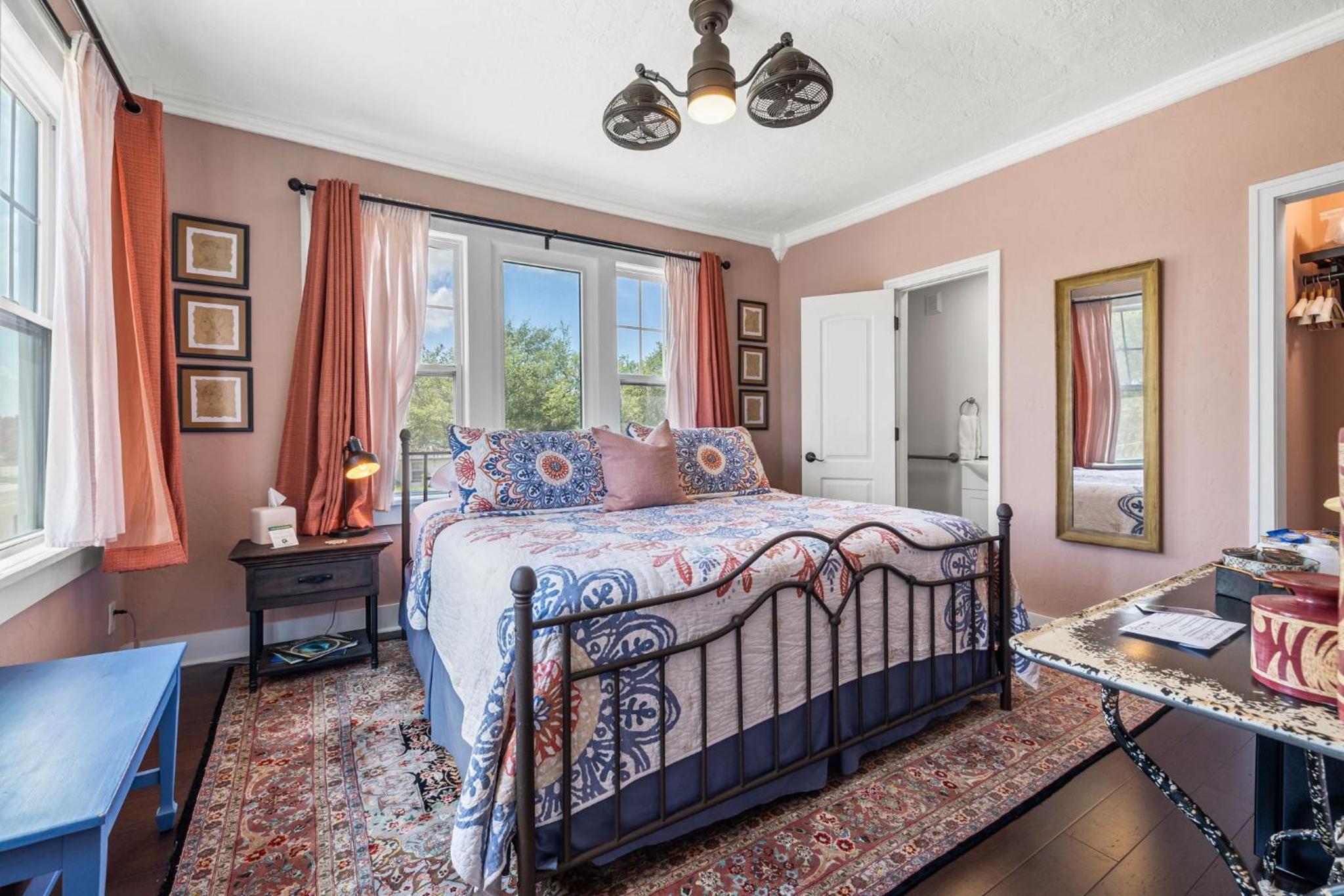 King Room