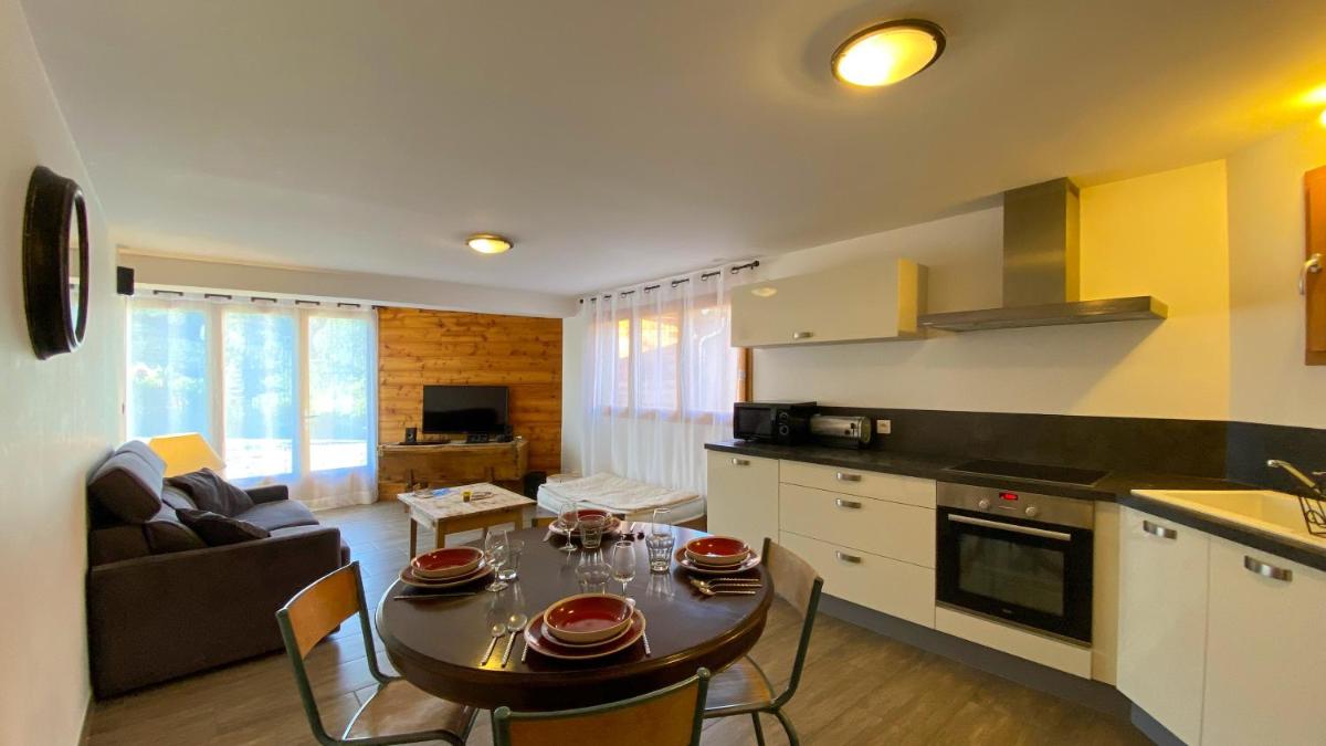 Two-Bedroom Cottage photo 1