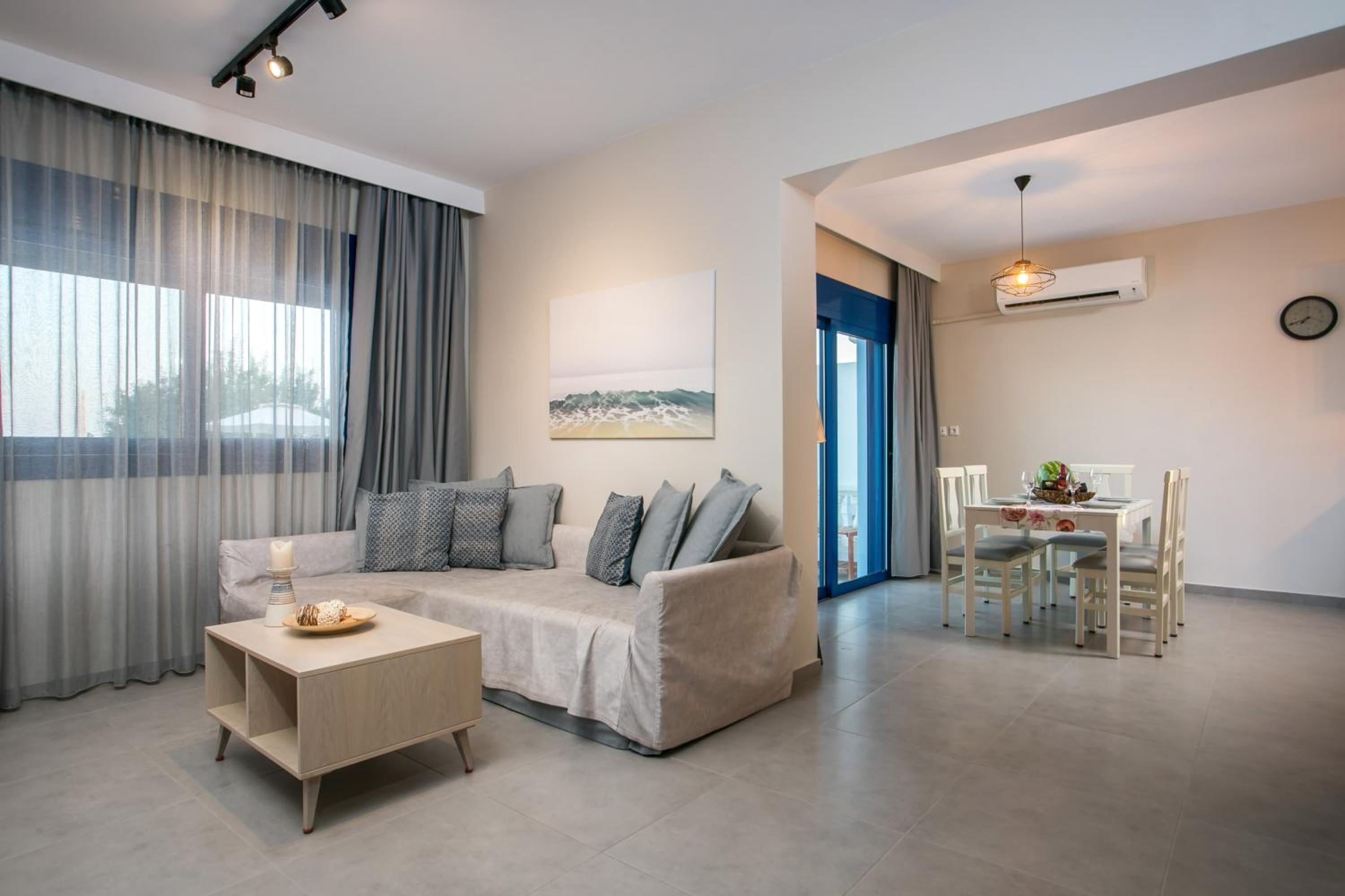 Villa - Beach Front photo 3
