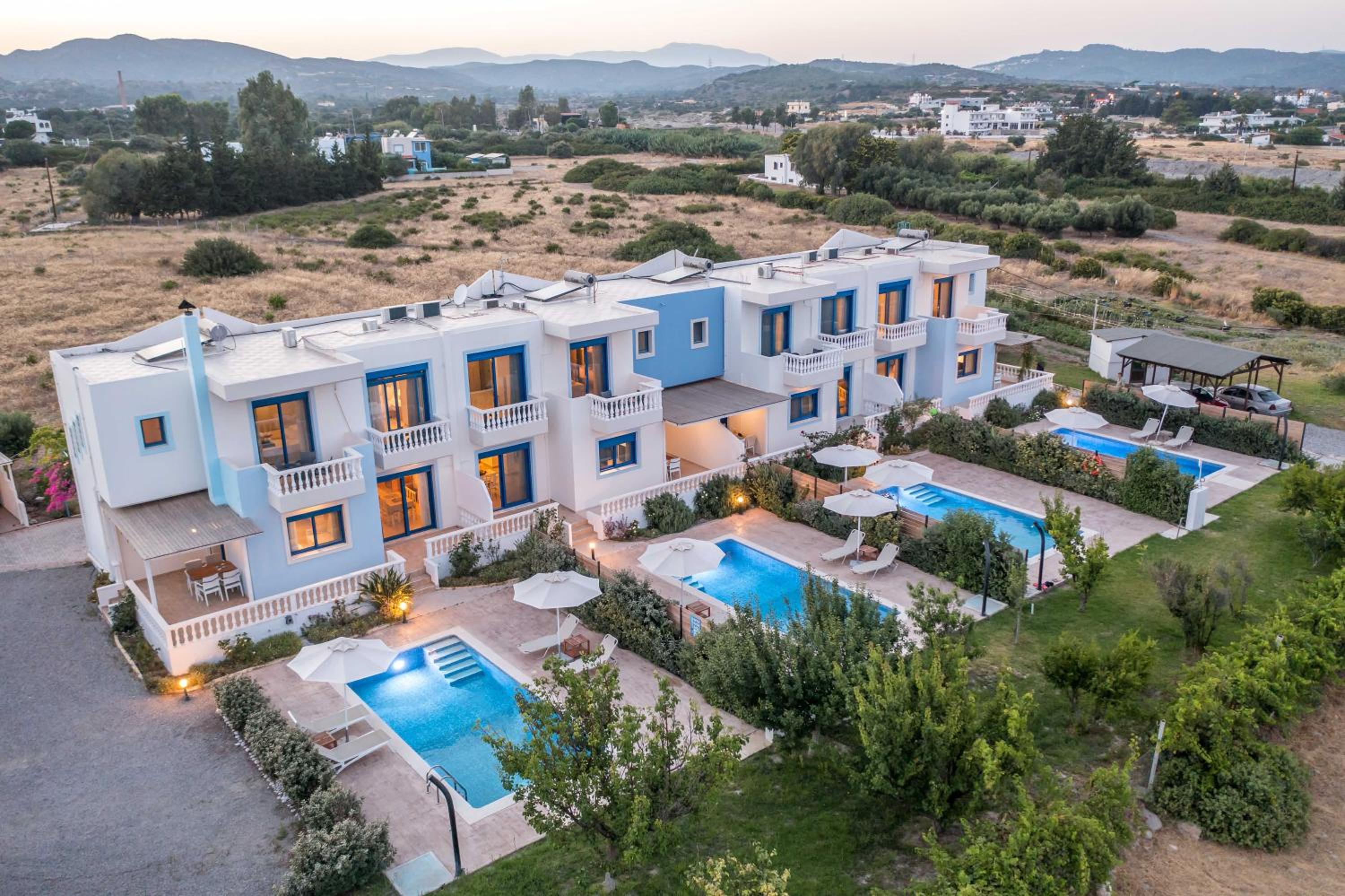 Villa - Beach Front photo 2