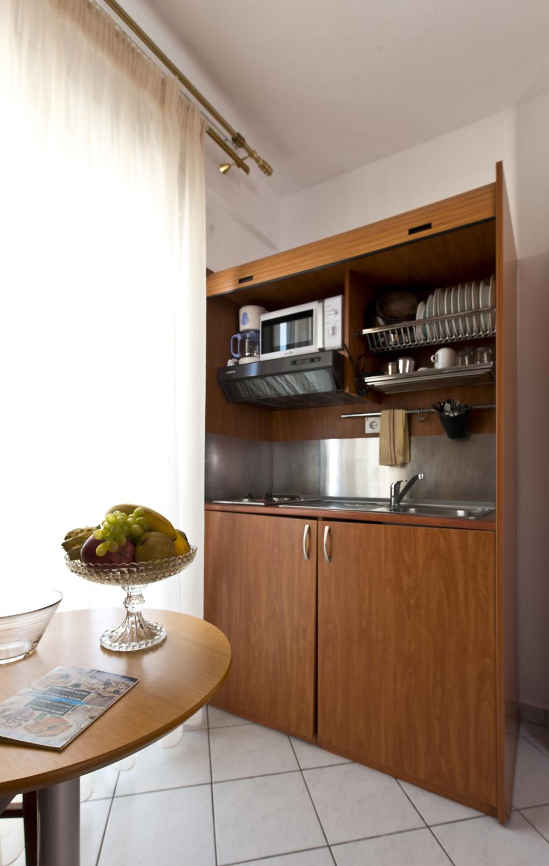 Two-Bedroom Apartment (4 Adults) - Photo 4