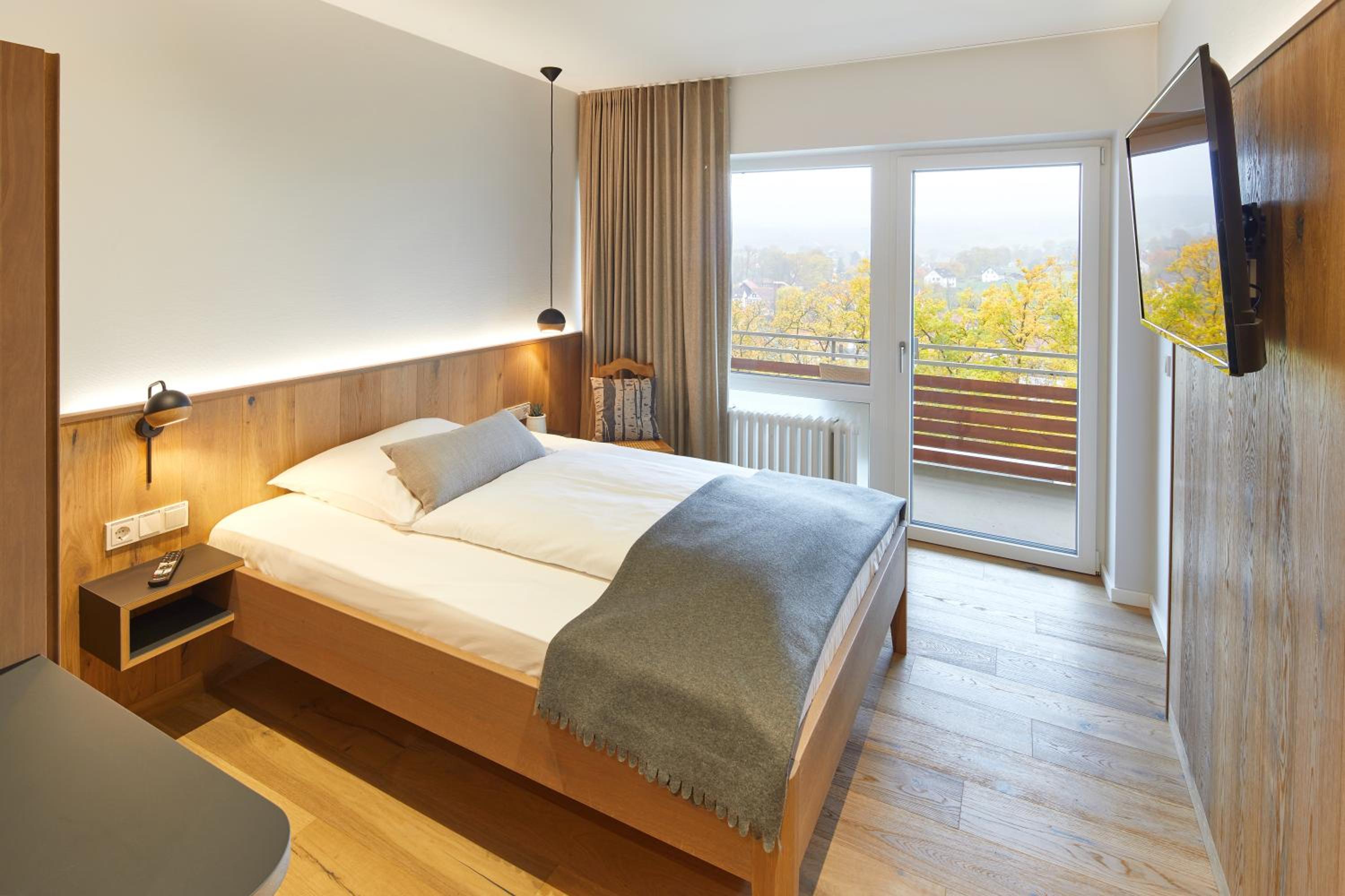 Deluxe Single Room