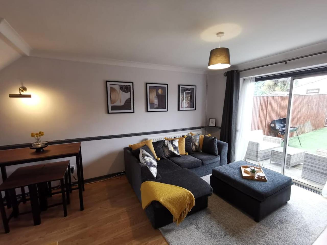 Two-Bedroom House photo 1