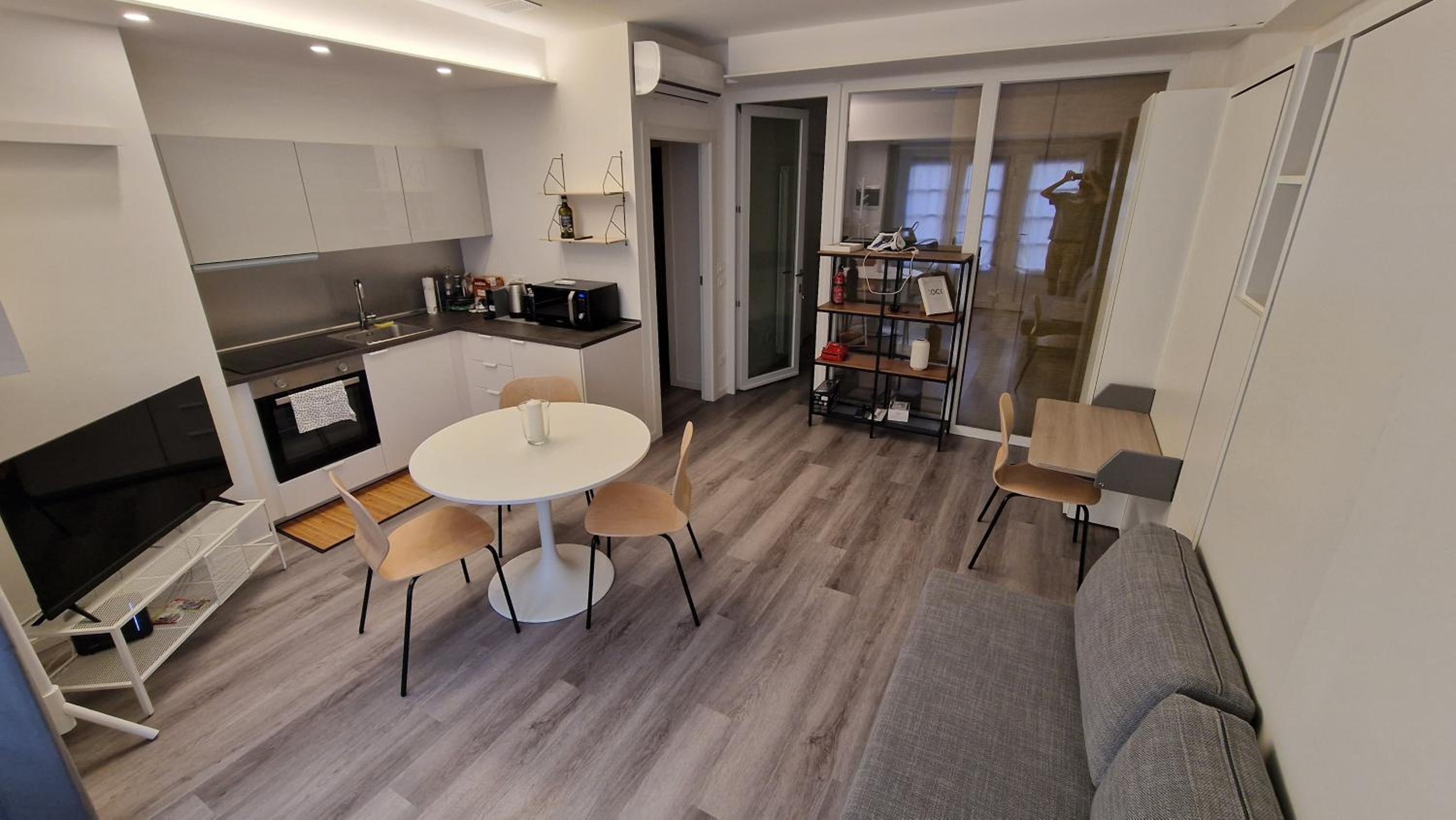 One-Bedroom Apartment