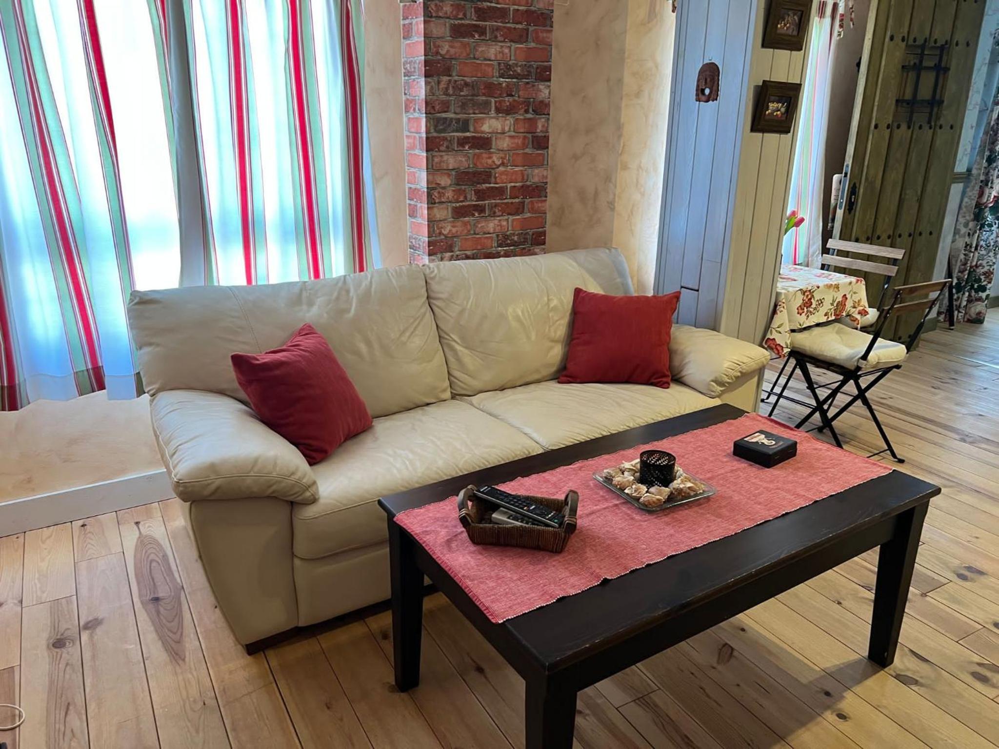 One-Bedroom Apartment photo 2
