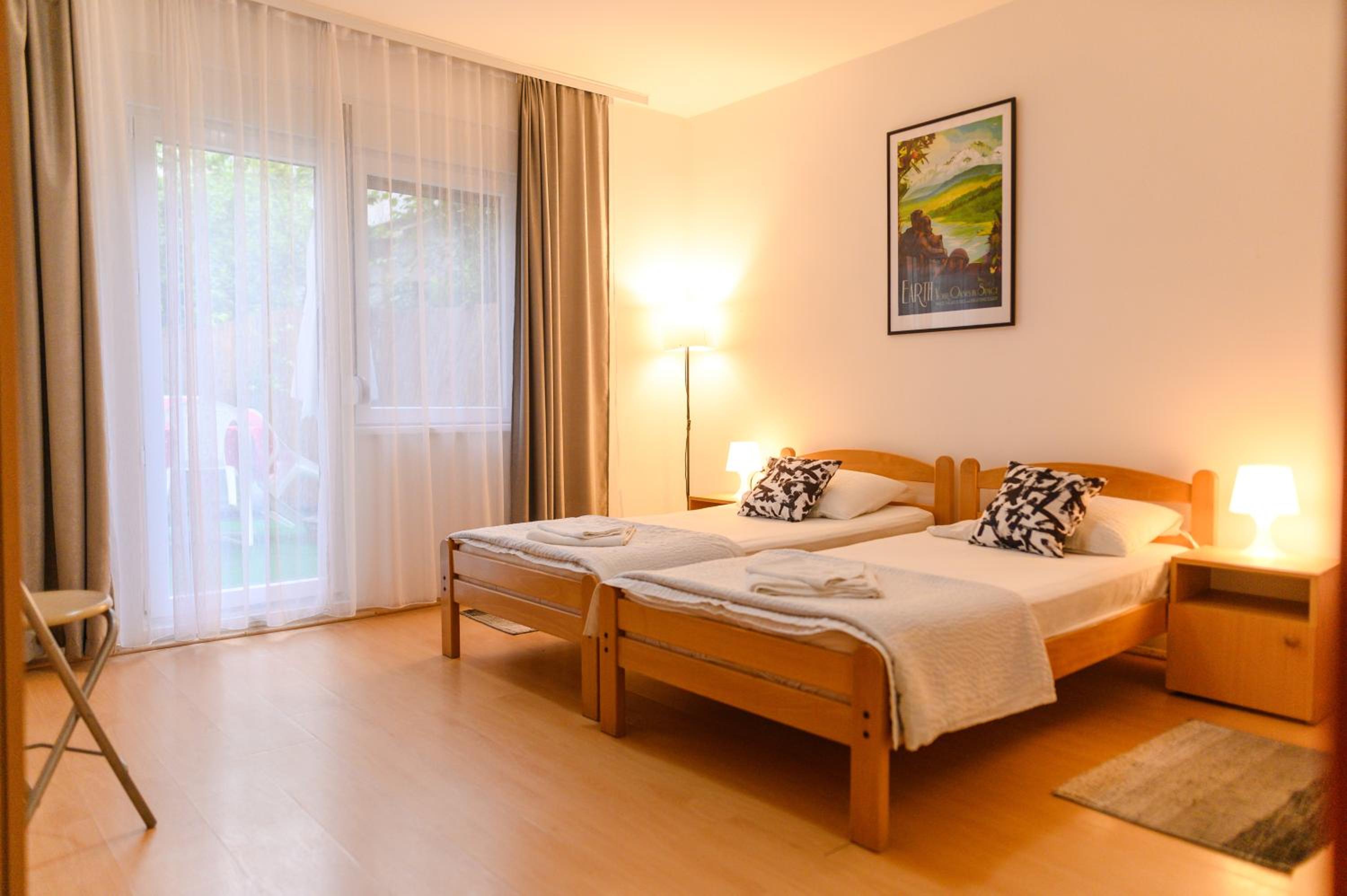 Studio Apartment with Balcony photo 1