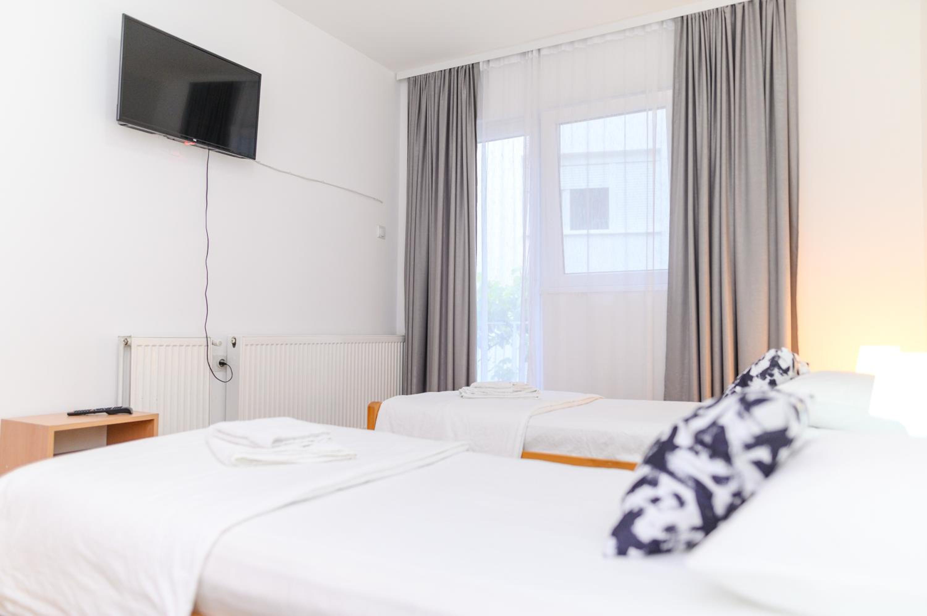 One-Bedroom Apartment with Balcony photo 1