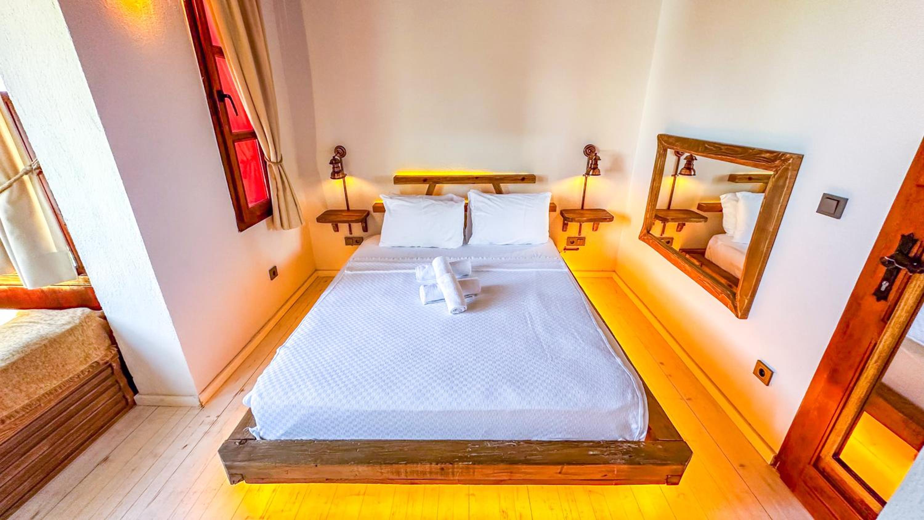 Deluxe Double or Twin Room with Garden View photo 3