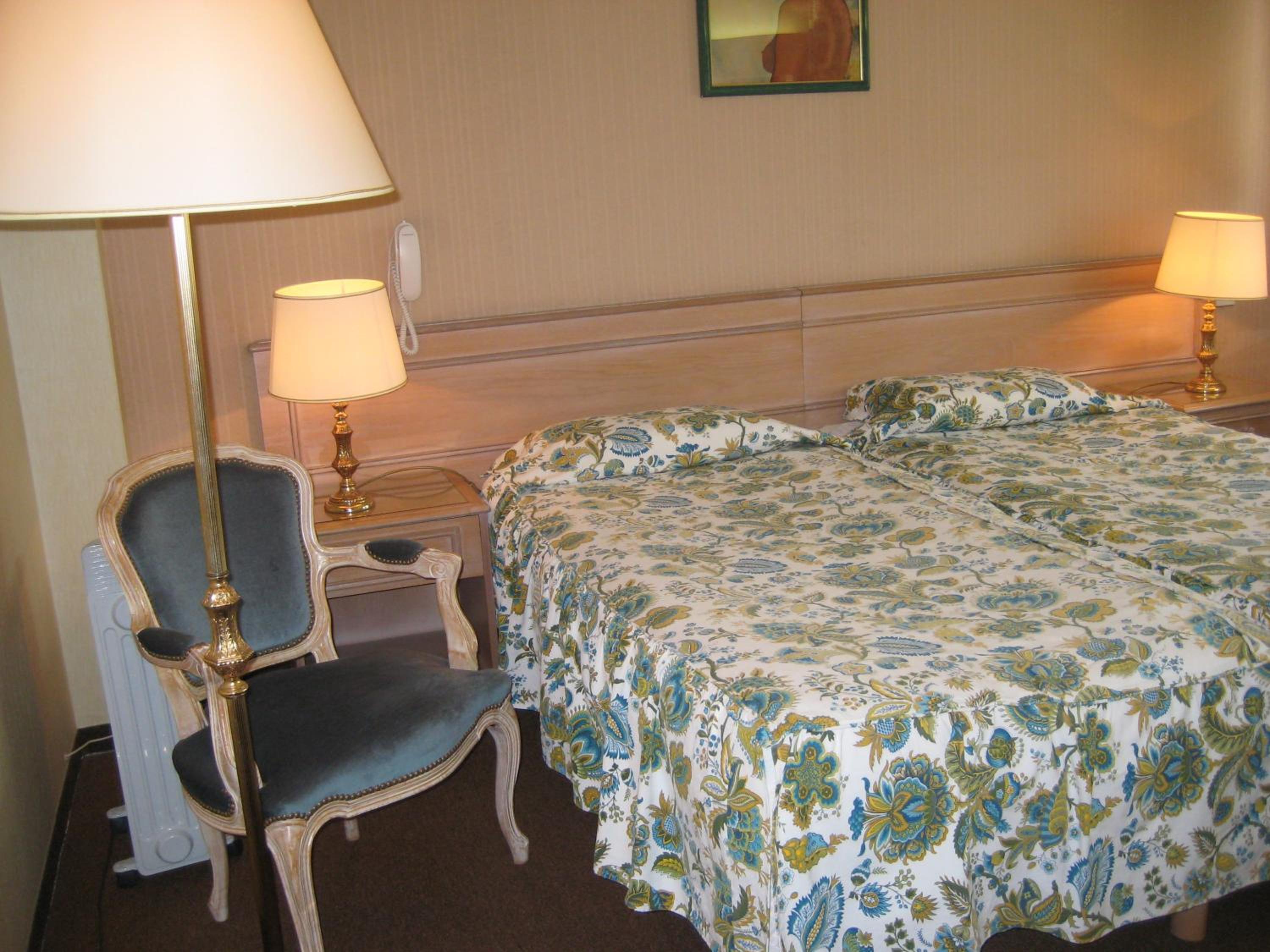 Twin Room - Photo 1