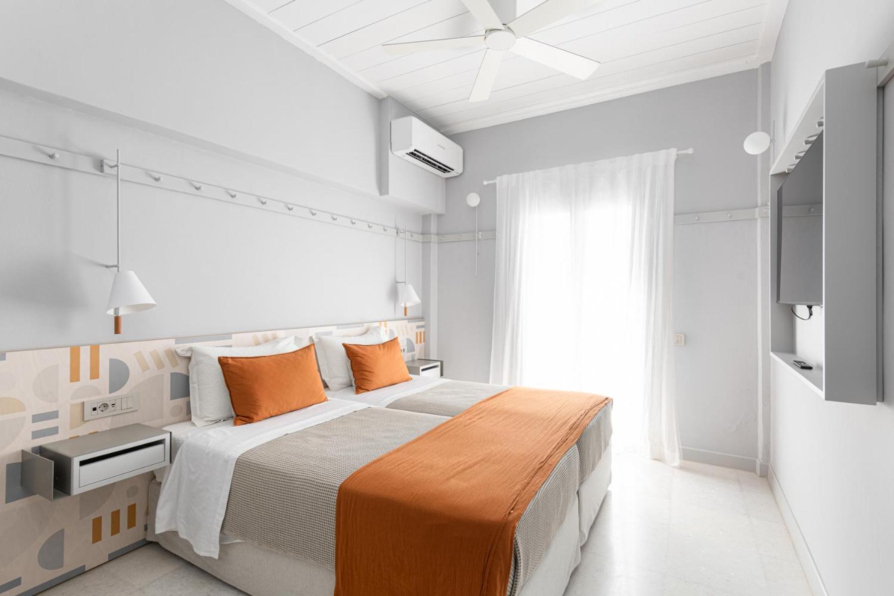 Double Room - Photo 4