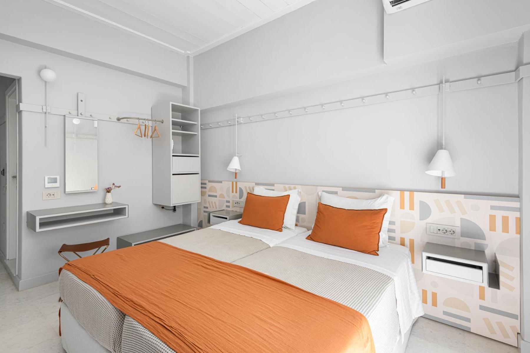 Double Room - Photo 2