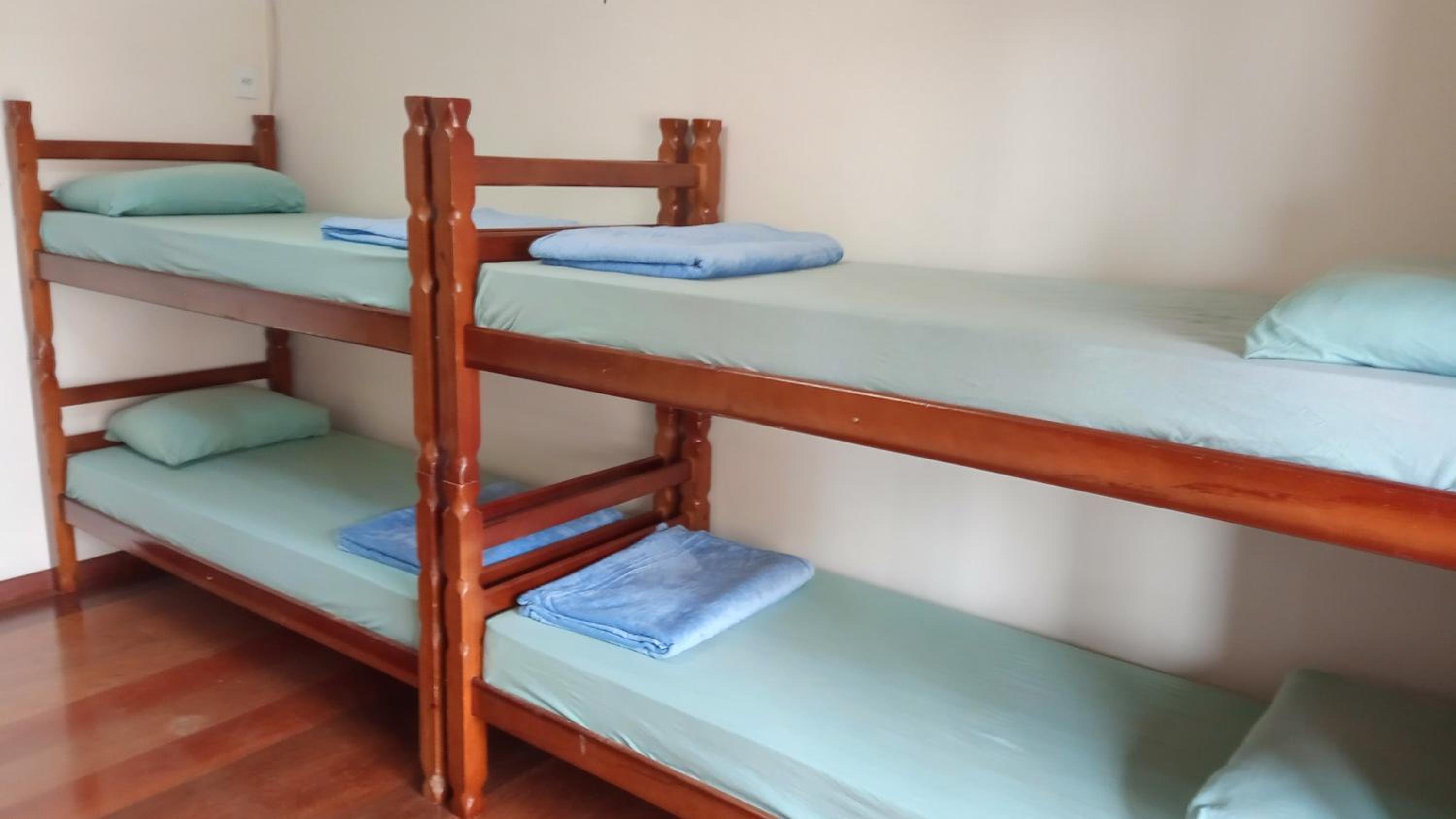 Female Dormitory Room photo 3