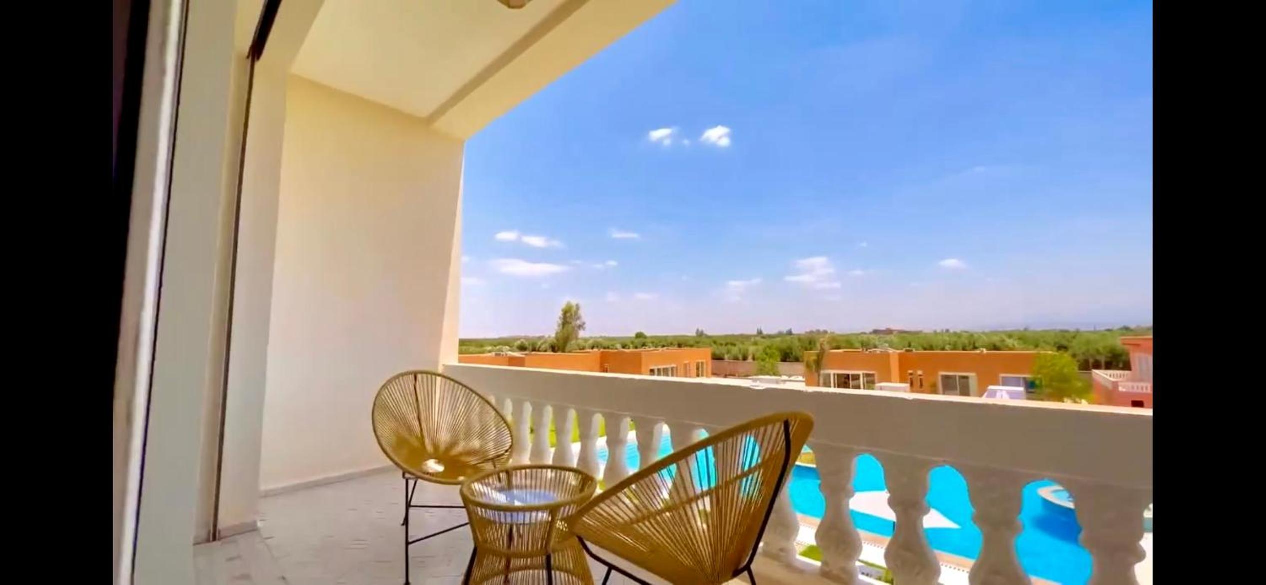 Villa with Garden View - Photo 9
