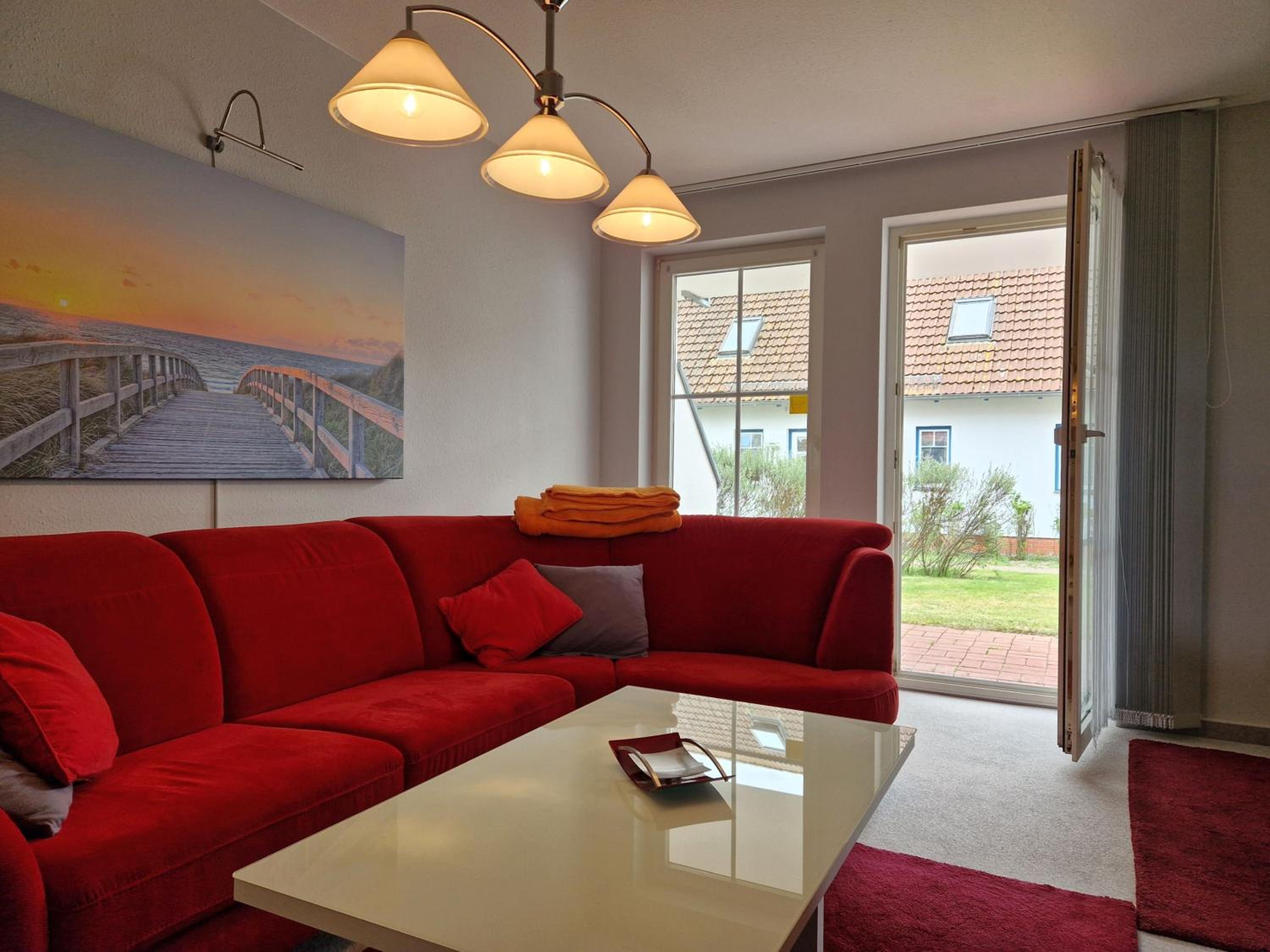 One-Bedroom Apartment with Terrace photo 1