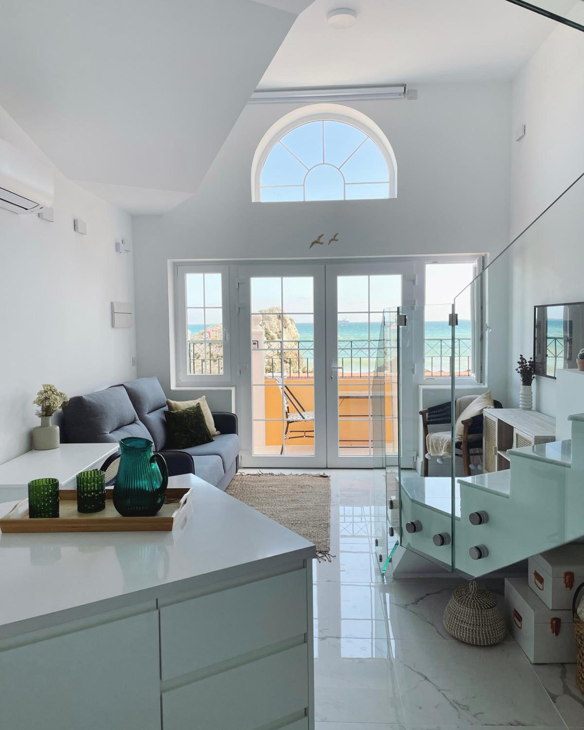 One-Bedroom House photo 1