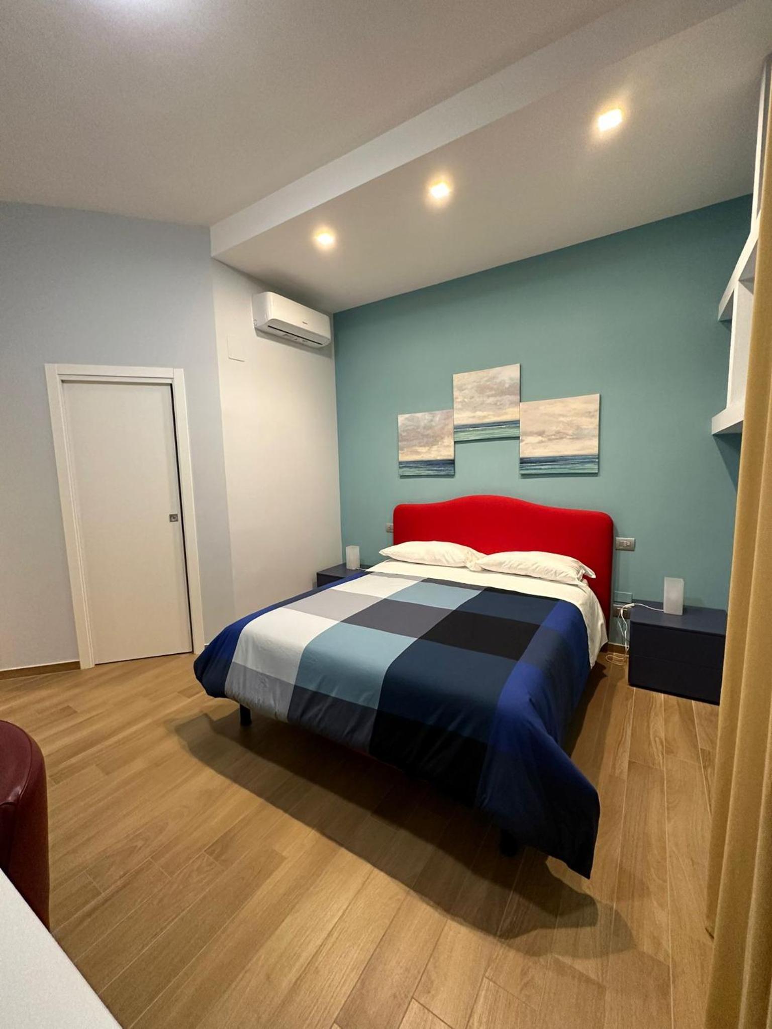 Deluxe Double Room with Balcony and Sea View